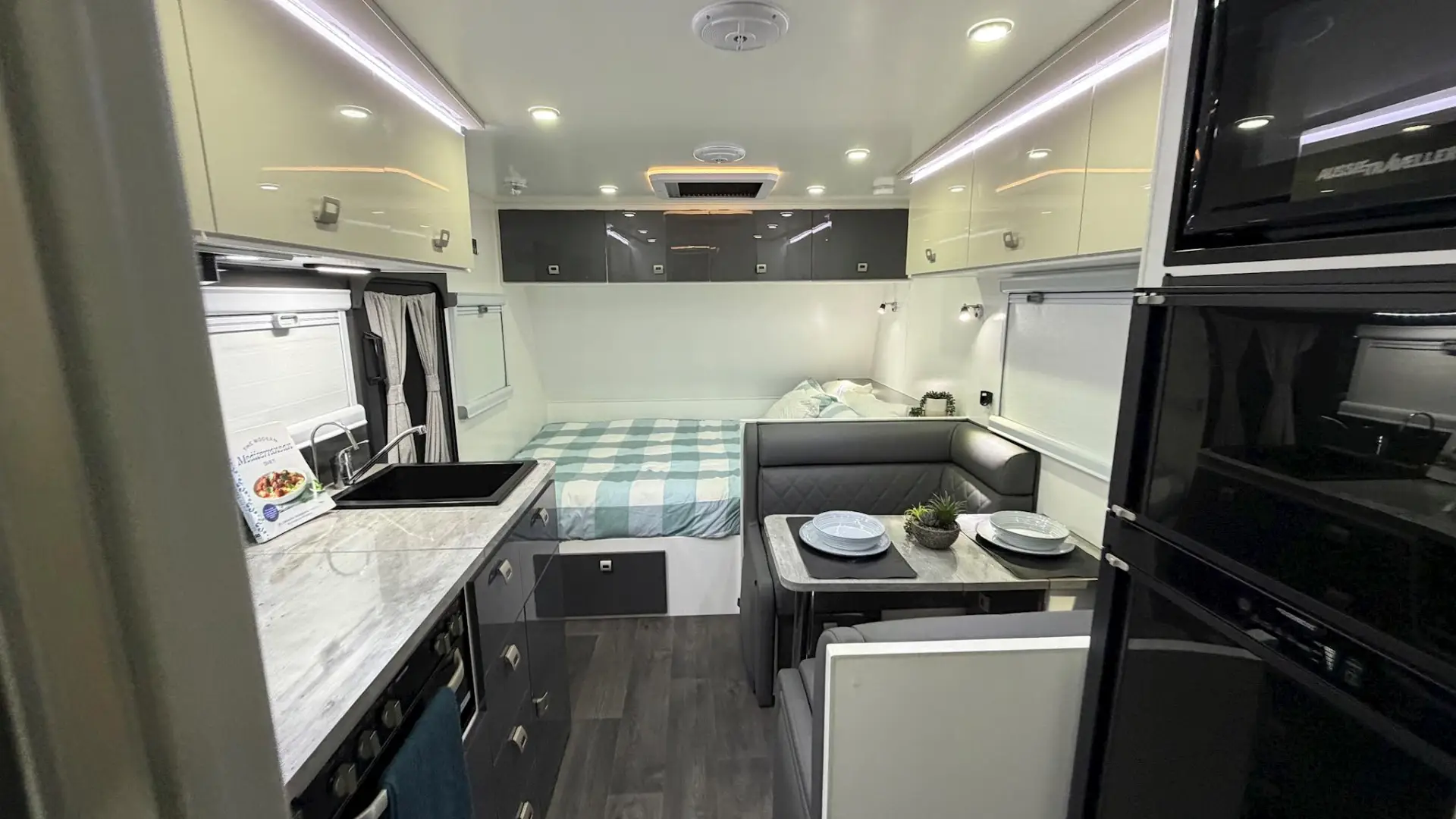 USED 2024 DESIGN RV FORERUNNER