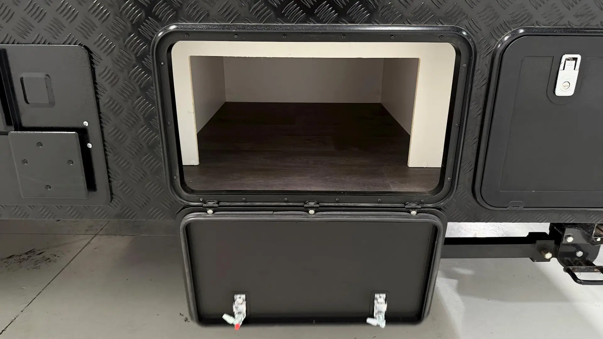 USED 2024 DESIGN RV FORERUNNER