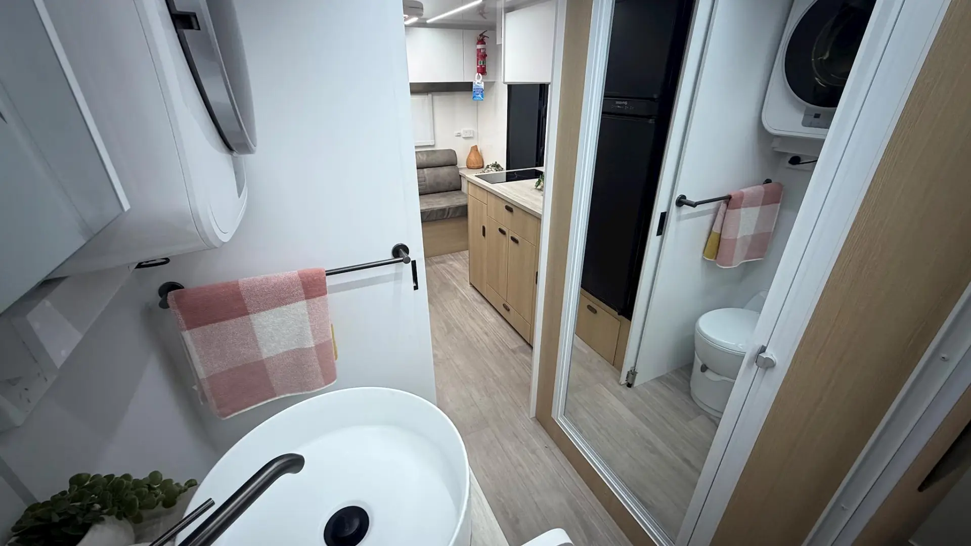 NEW 2026 VACATIONER CARAVANS WRAITH