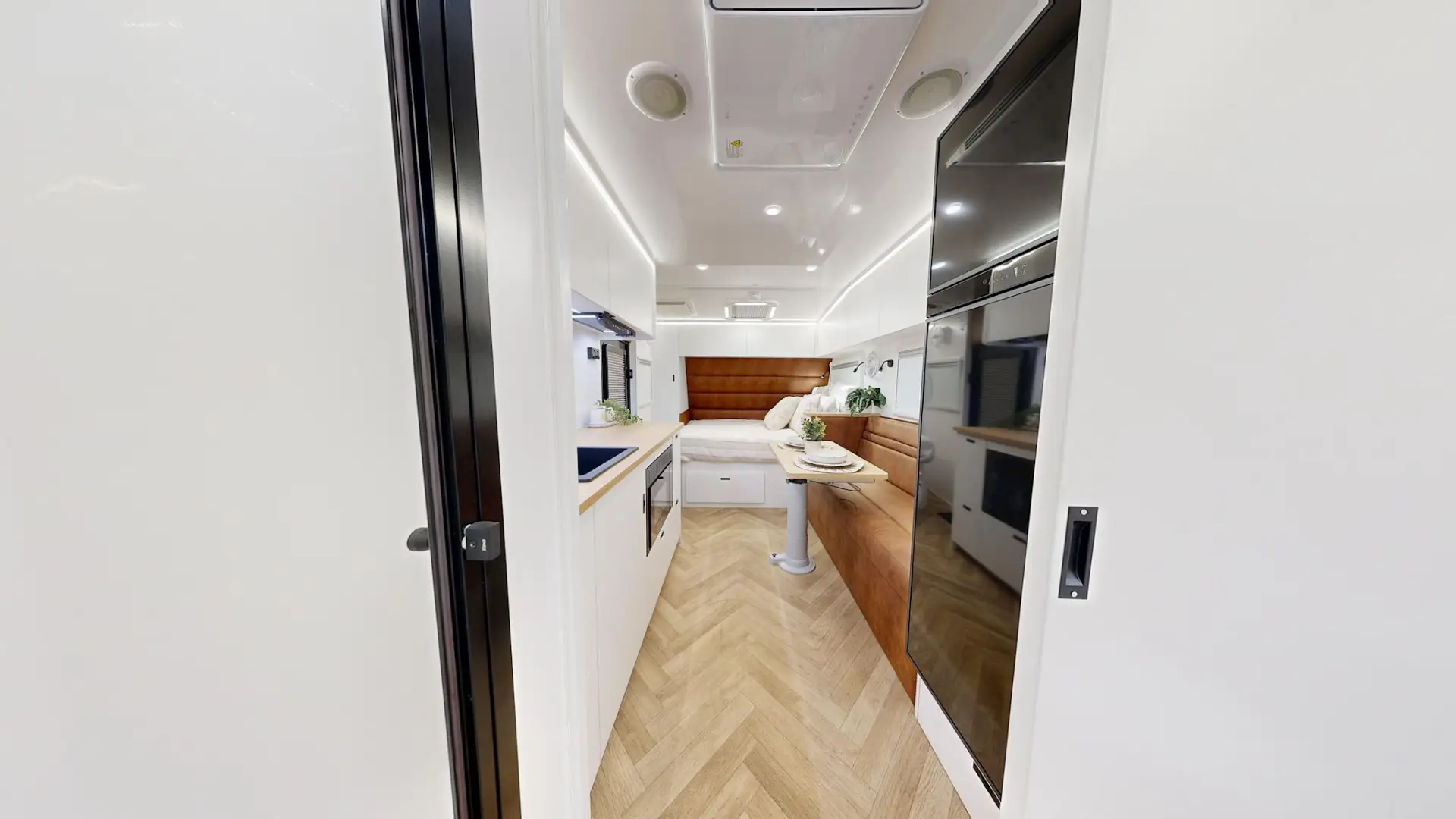 NEW 2026 ATLAS CARAVANS RVO