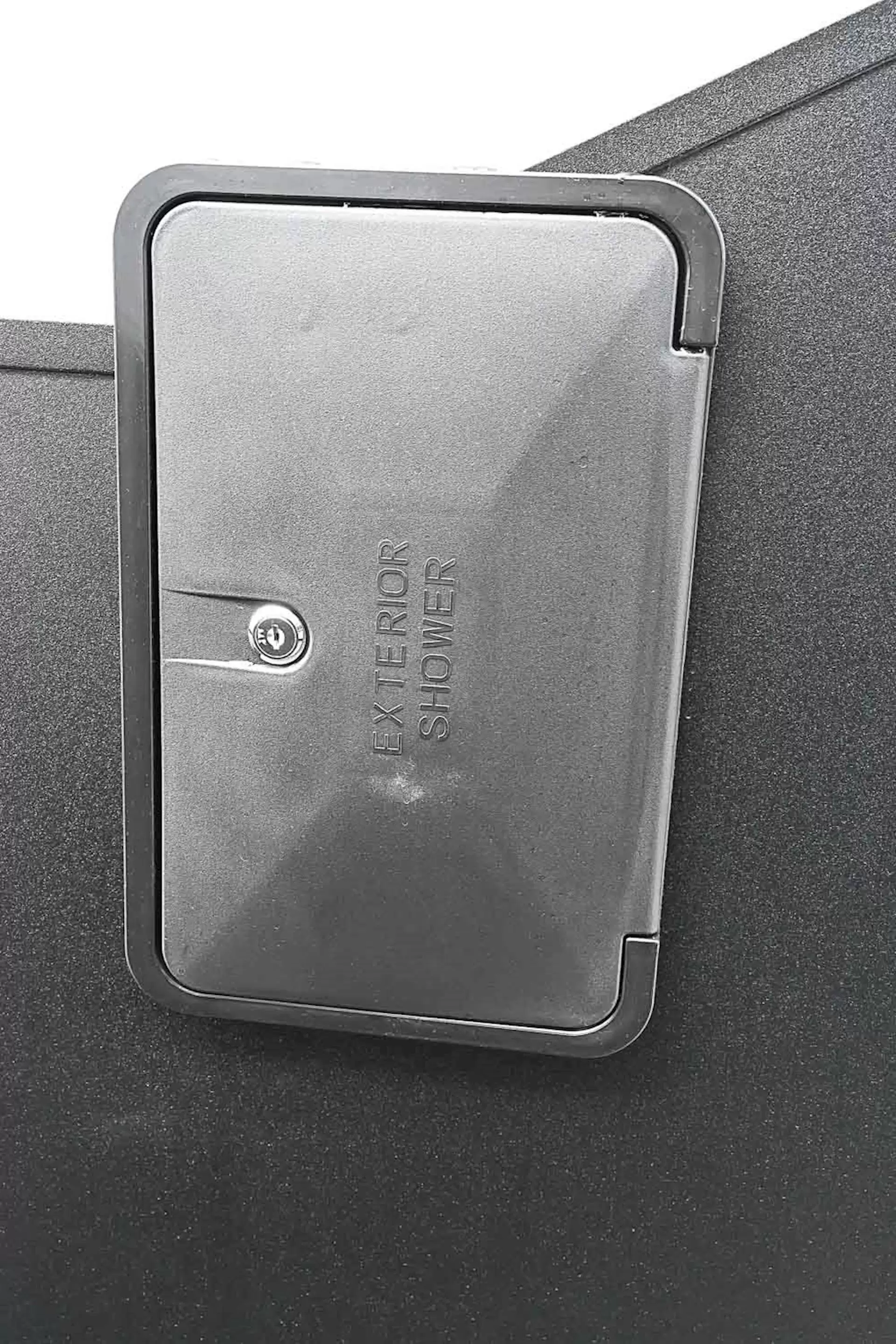 NEW 2025 ROYAL FLAIR RAZOR XT 16'6-2 caravan