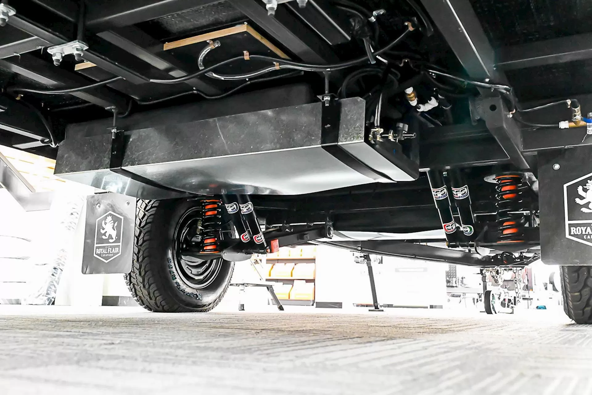 NEW 2025 ROYAL FLAIR PIAZZA 16'6-1 caravan