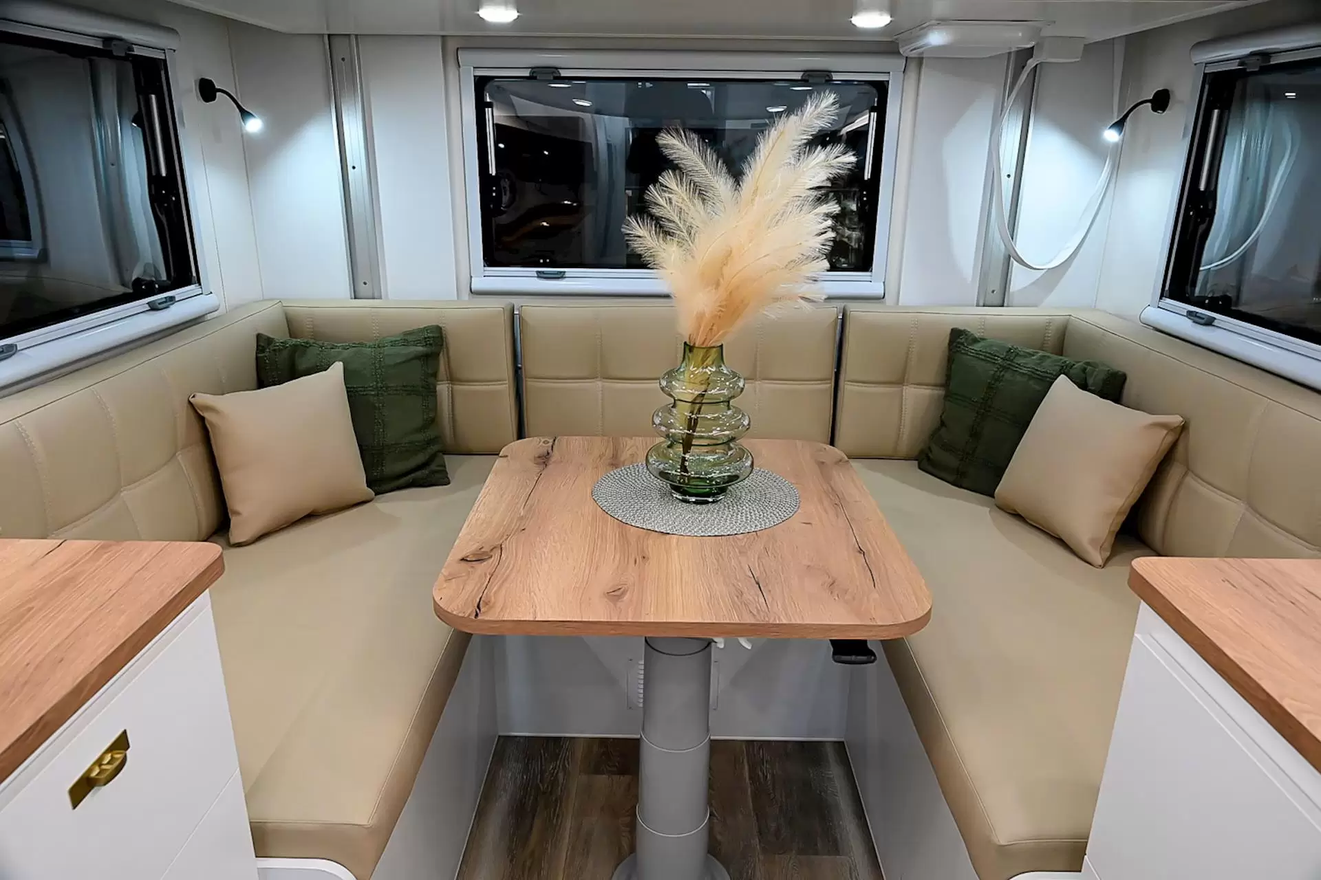 NEW 2025 ROYAL FLAIR PIAZZA 16'6-1