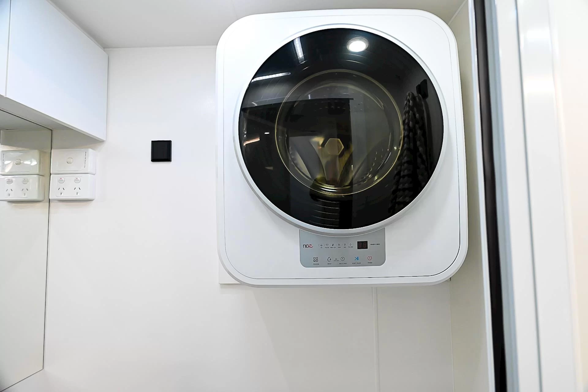 NEW 2025 ROYAL FLAIR PIAZZA 16'6-1 caravan