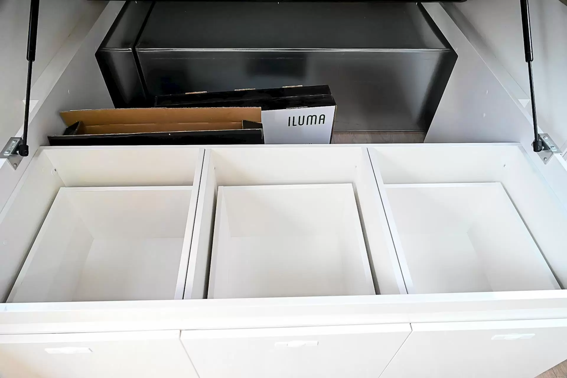 NEW 2025 ROYAL FLAIR Designer Series 21'-3