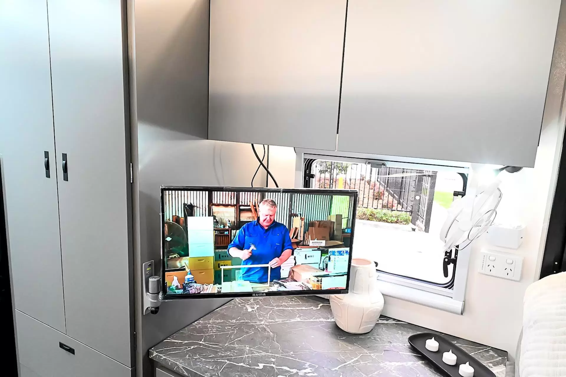 NEW 2025 ROYAL FLAIR Family Flair 19'6-2