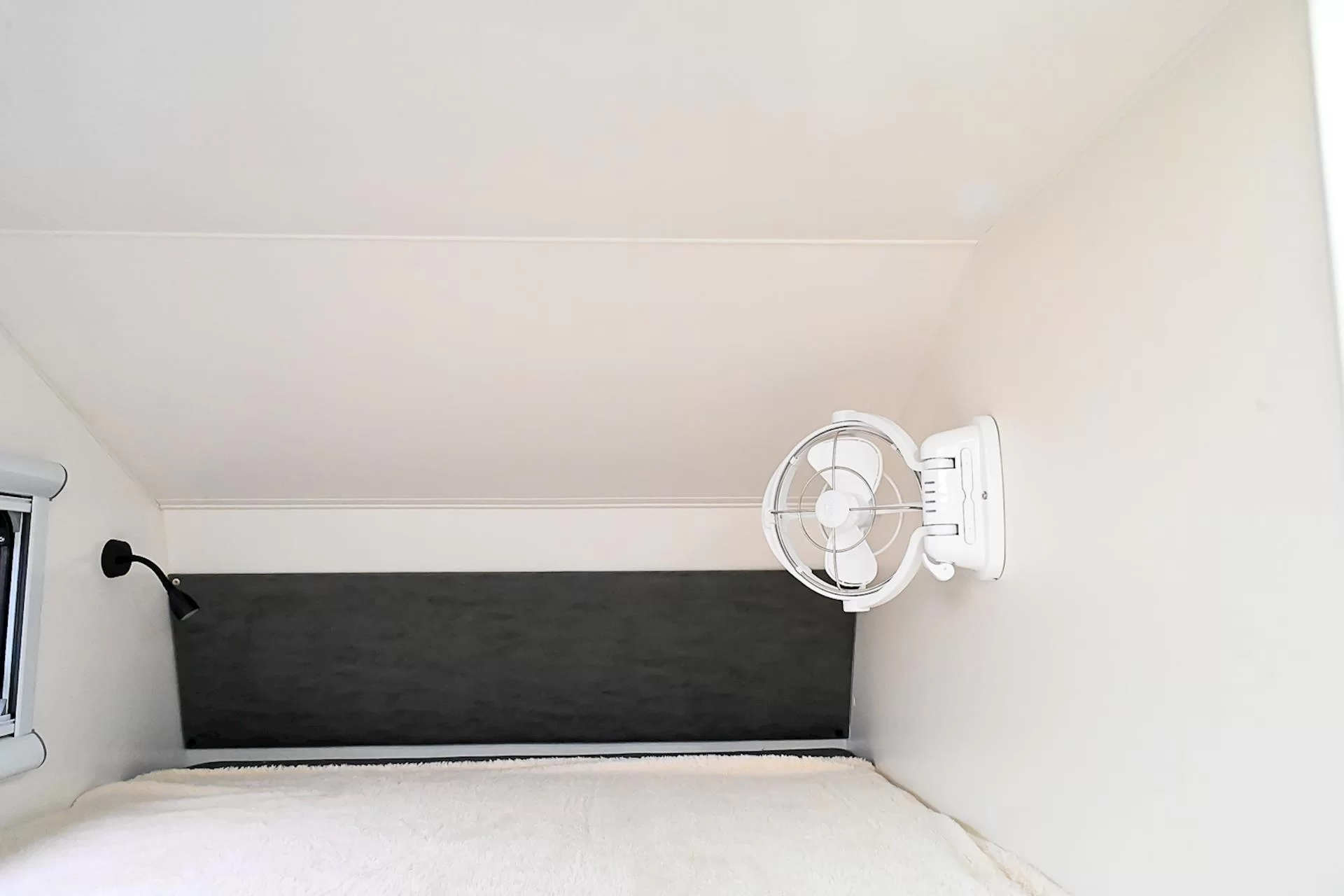 NEW 2025 ROYAL FLAIR Family Flair 19'6-2 caravan