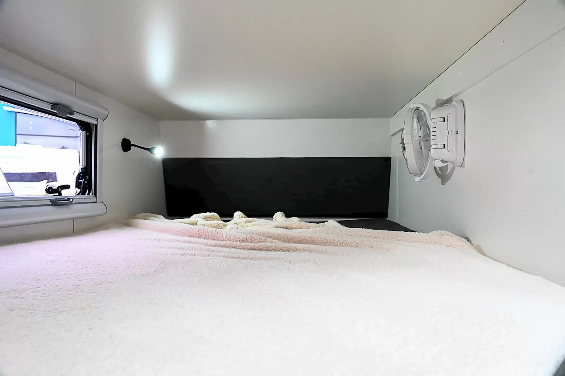 NEW 2025 ROYAL FLAIR Family Flair 19'6-2