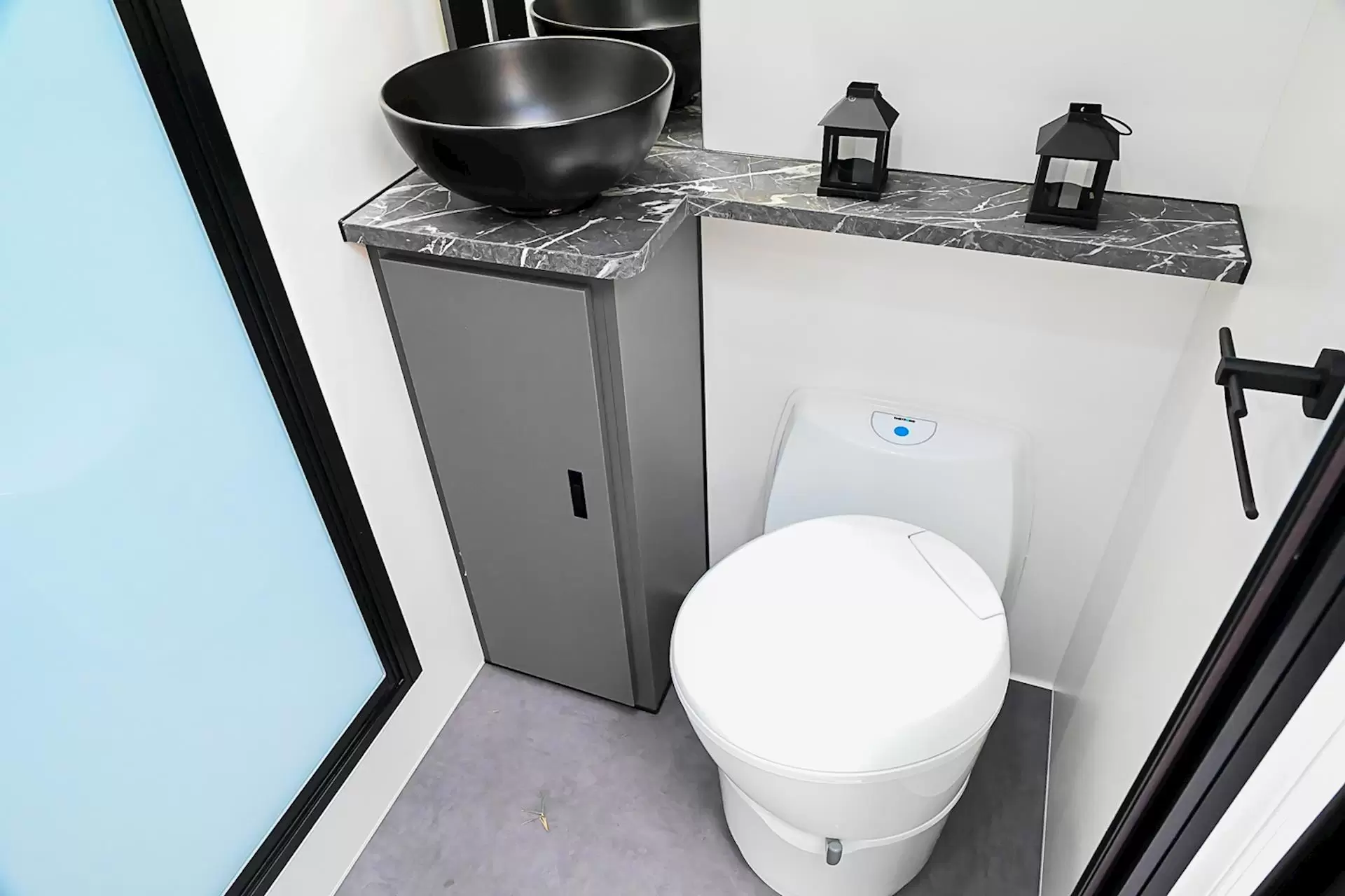 NEW 2025 ROYAL FLAIR Family Flair 19'6-2