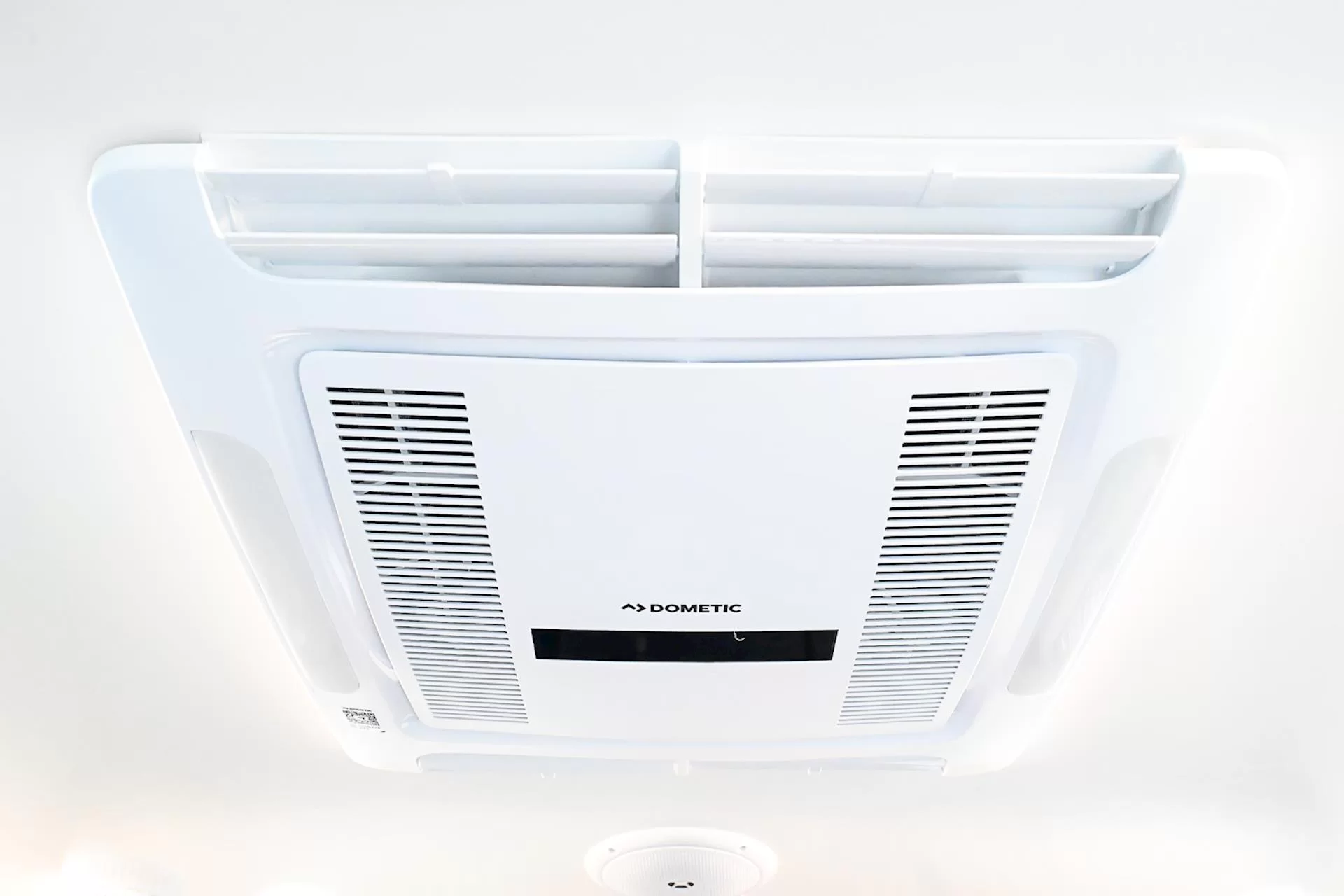 NEW 2025 ROYAL FLAIR Family Flair 19'6-2 caravan