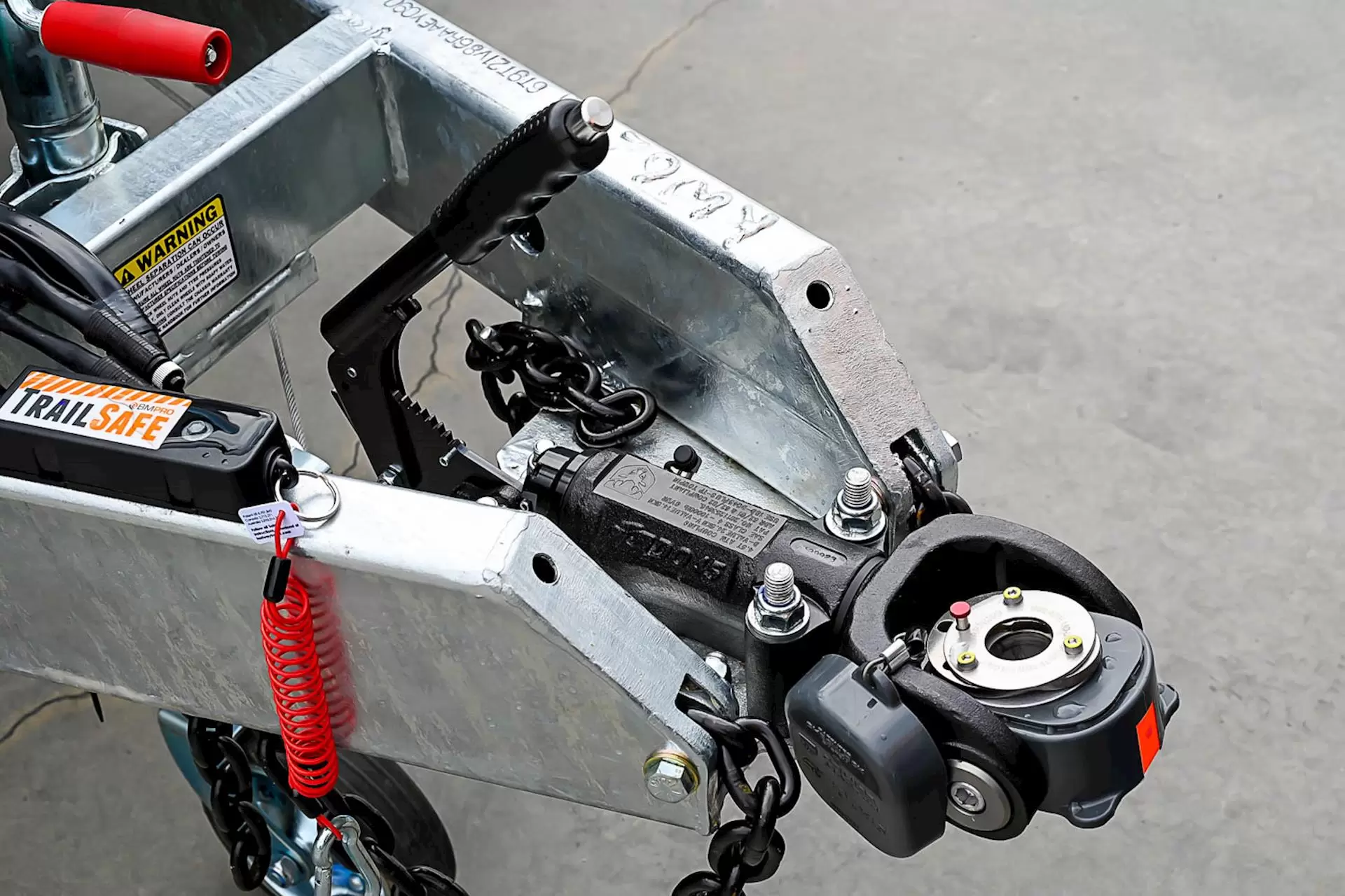 NEW 2025 ROYAL FLAIR Raptor Family 16'6-2 caravan