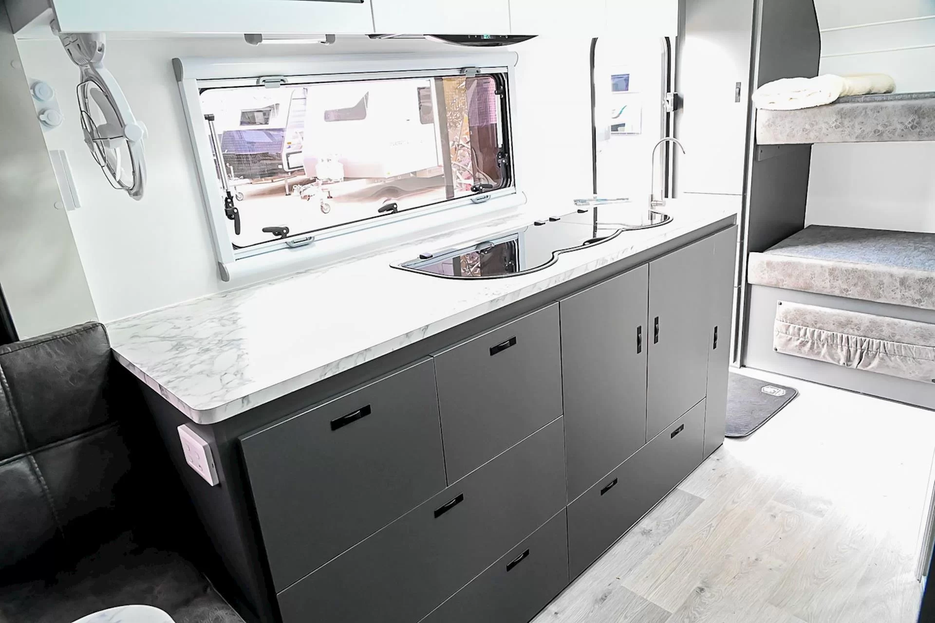 NEW 2025 ROYAL FLAIR Raptor Family 16'6-2 caravan