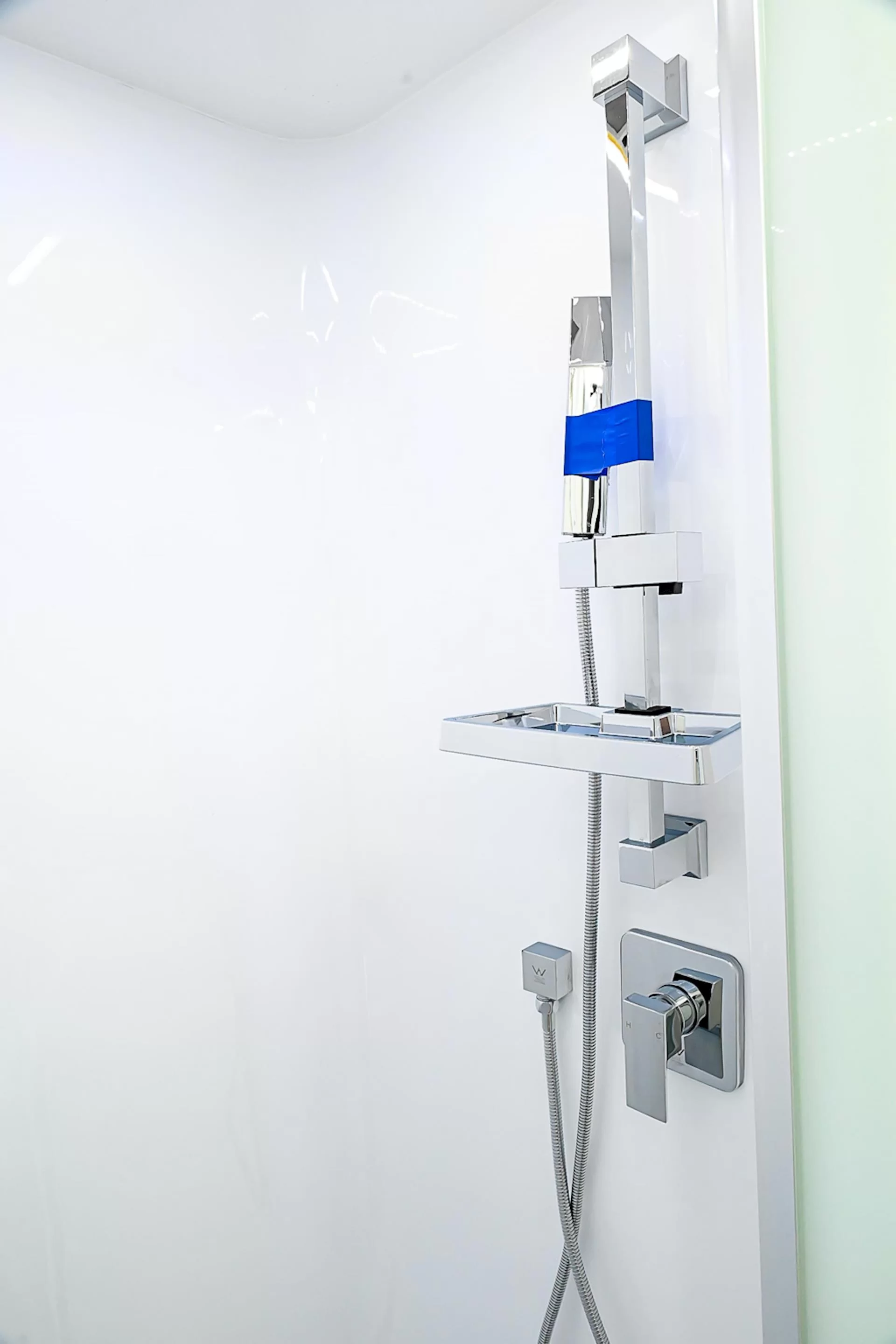 NEW 2025 ROYAL FLAIR Raptor Family 16'6-2 caravan