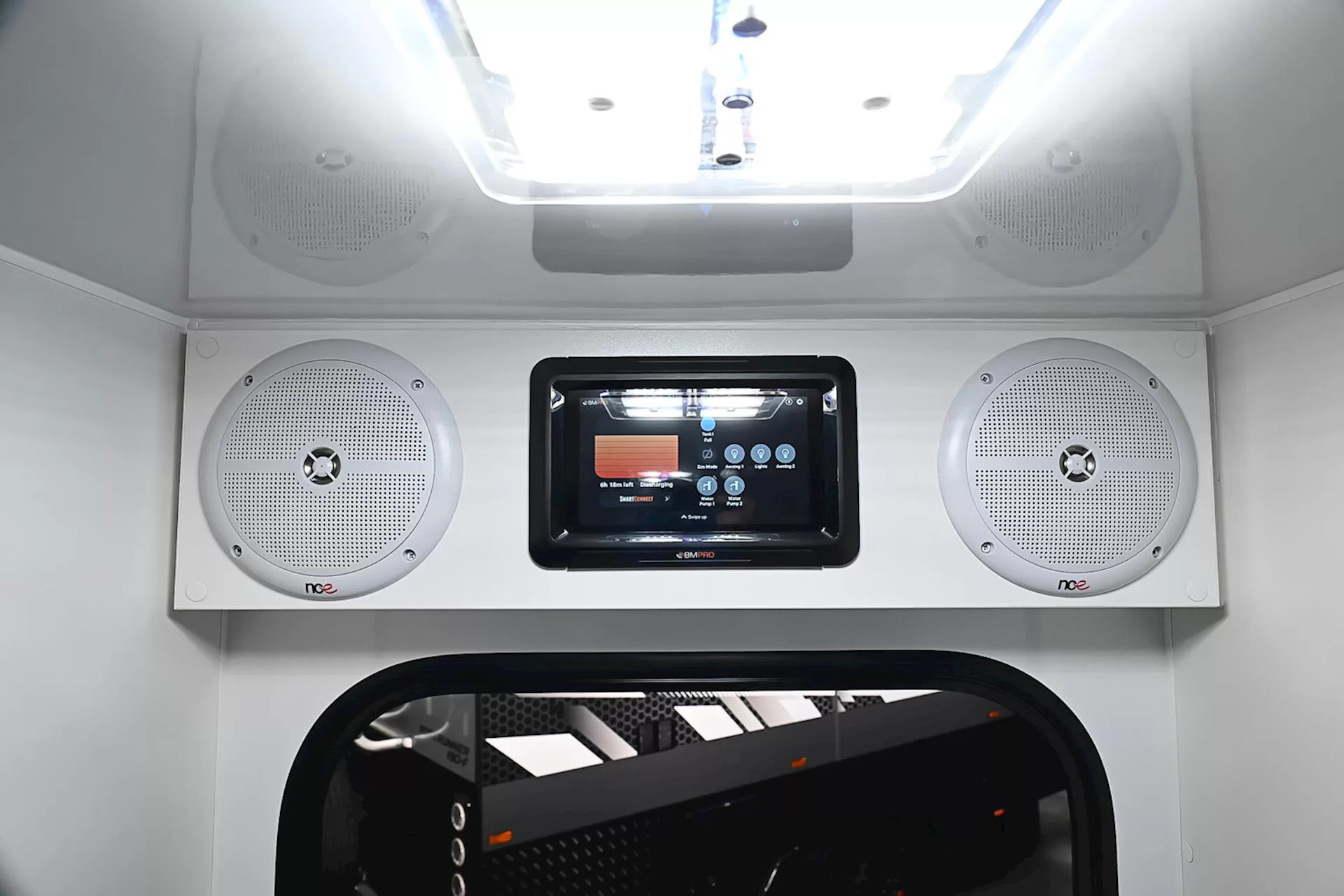 NEW 2025 ROYAL FLAIR Micron 16'6-1 caravan