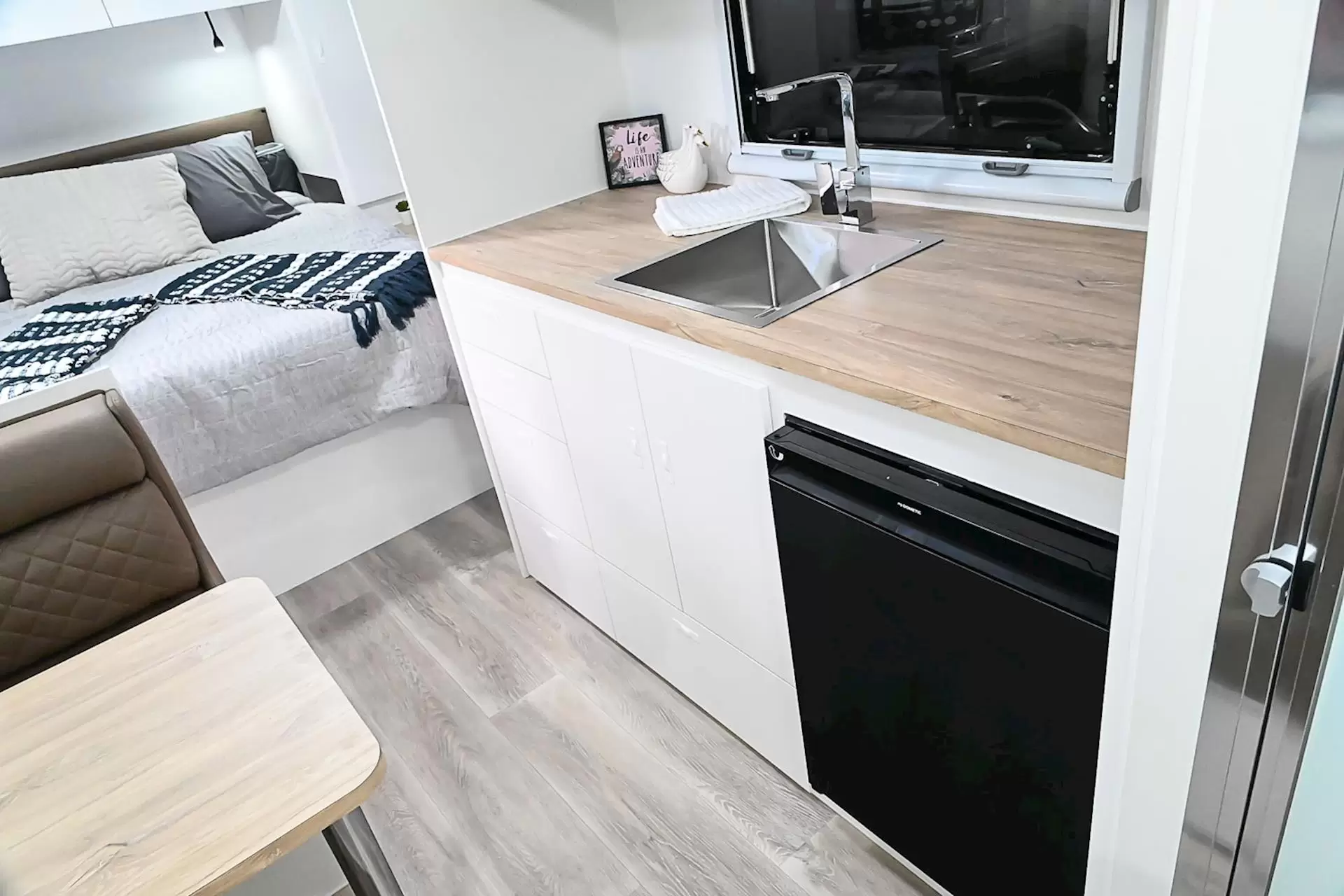 NEW 2025 ROYAL FLAIR Micron 16'6-1