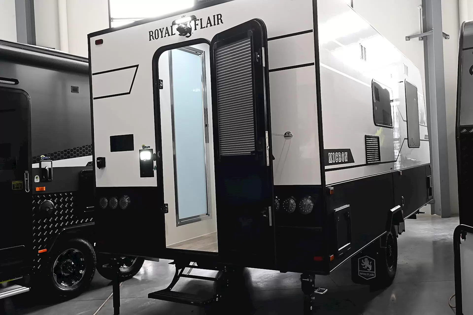 NEW 2025 ROYAL FLAIR Micron 16'6-1