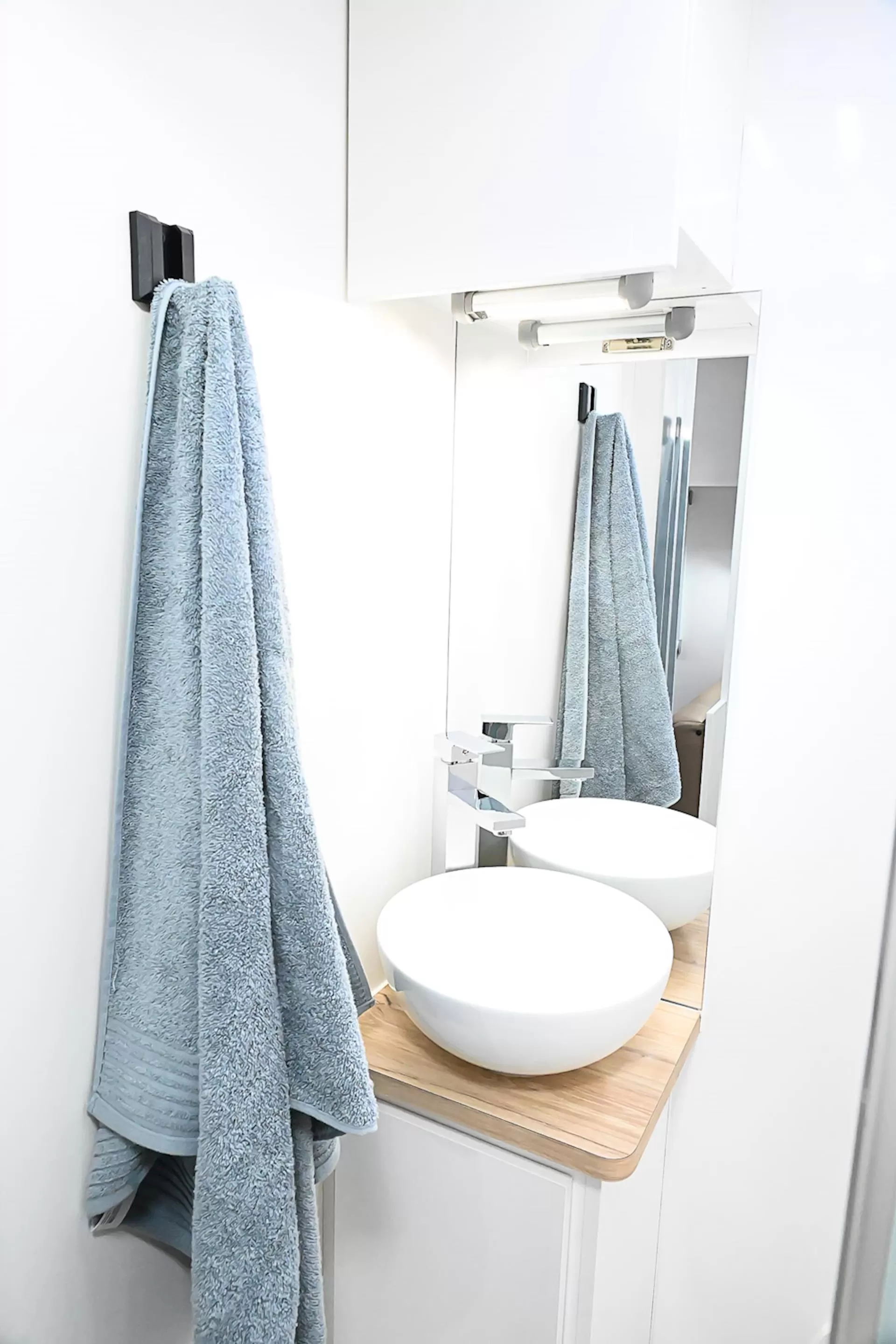 NEW 2025 ROYAL FLAIR Micron 16'6-1 caravan