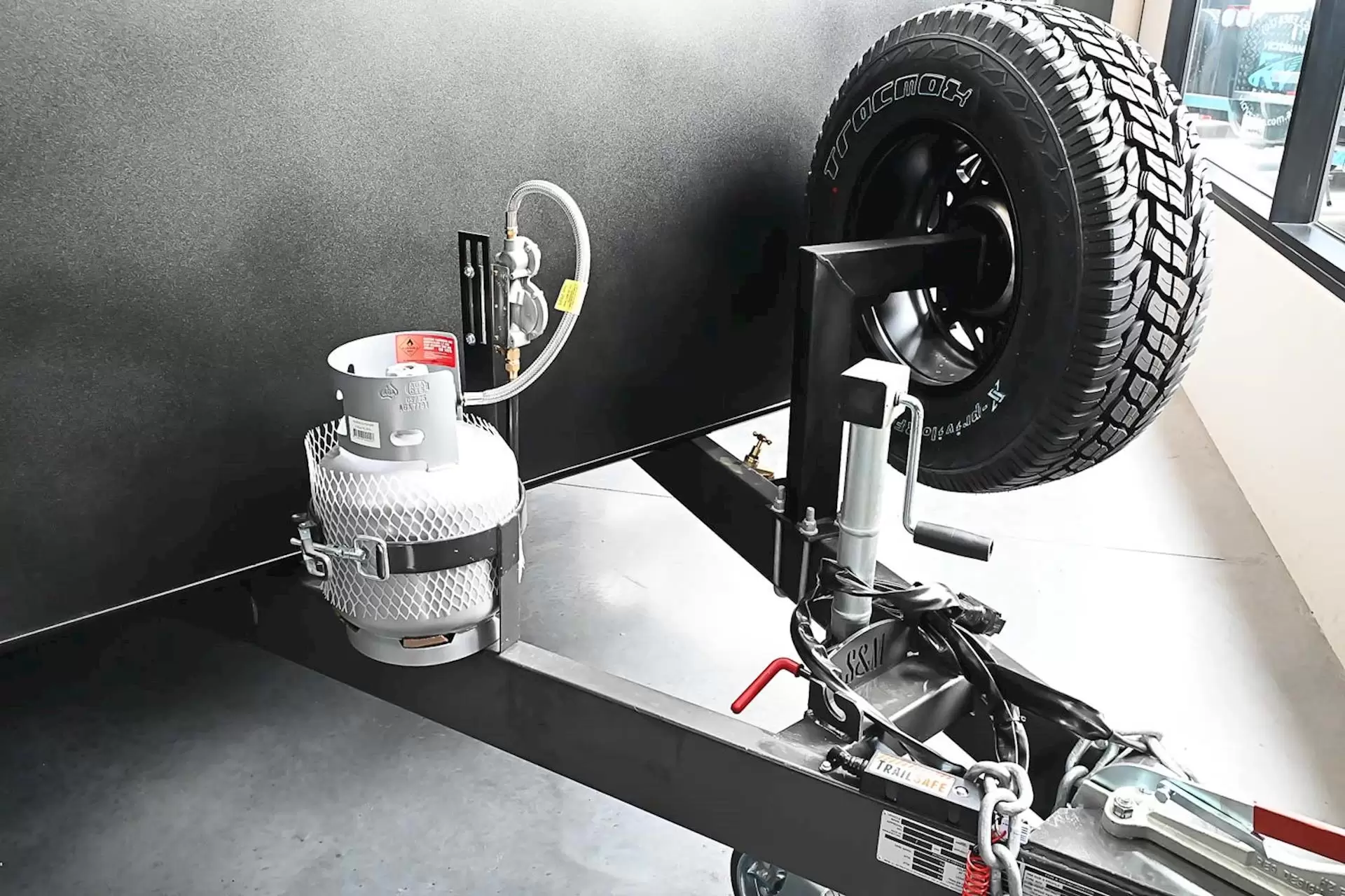 NEW 2025 ROYAL FLAIR Micron 16'6-1