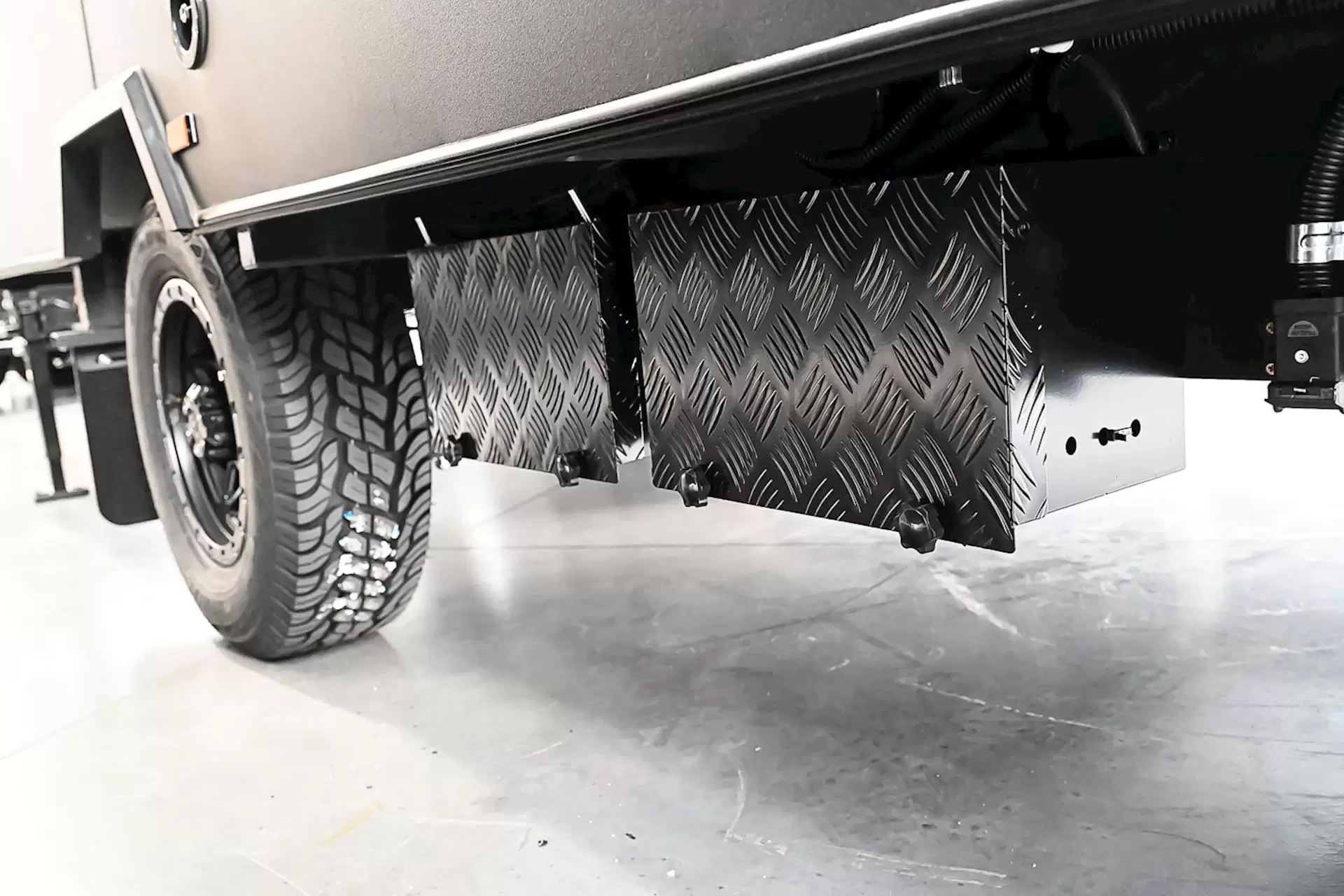 NEW 2025 ROYAL FLAIR Micron 16'6-1