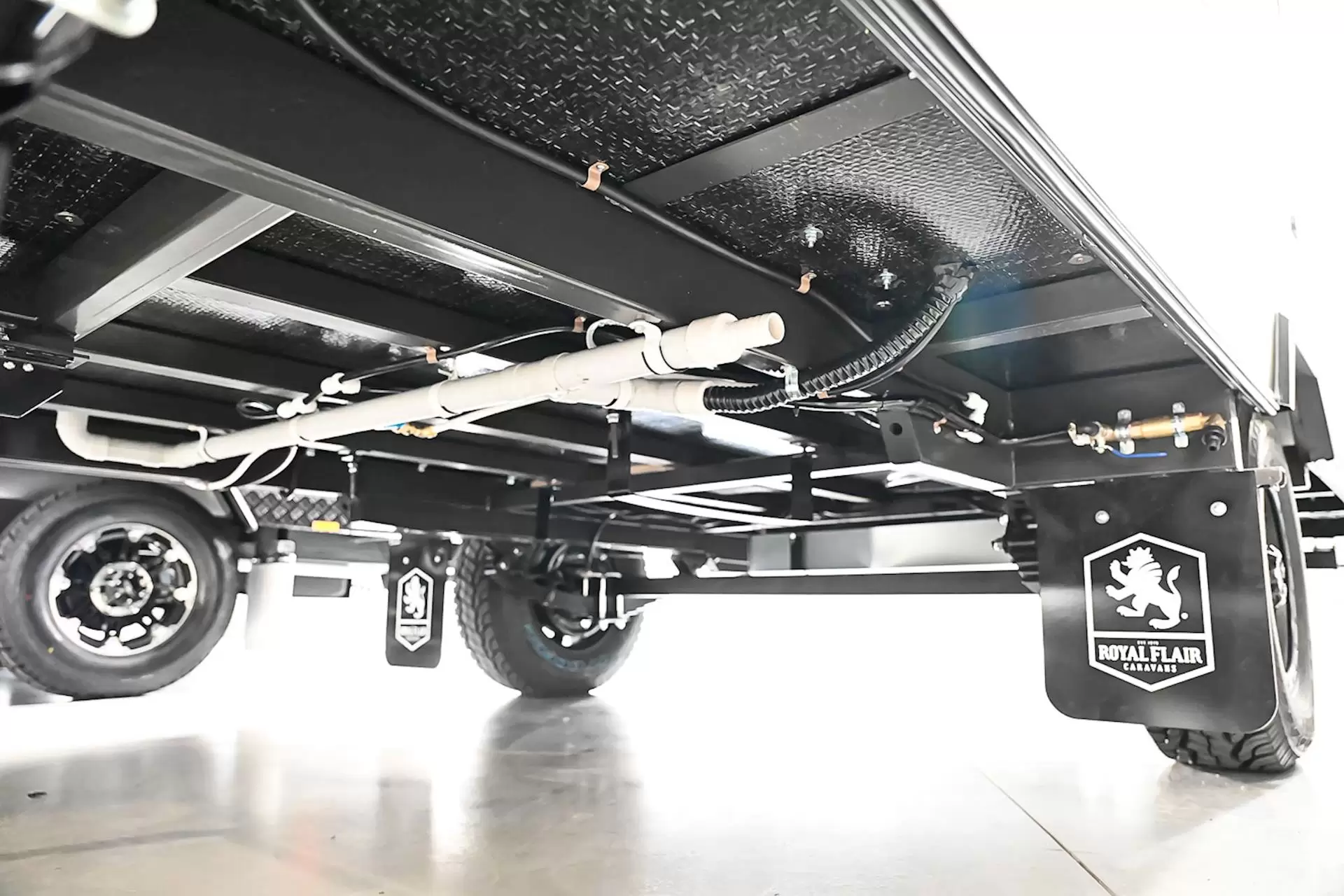 NEW 2025 ROYAL FLAIR Micron 16'6-1