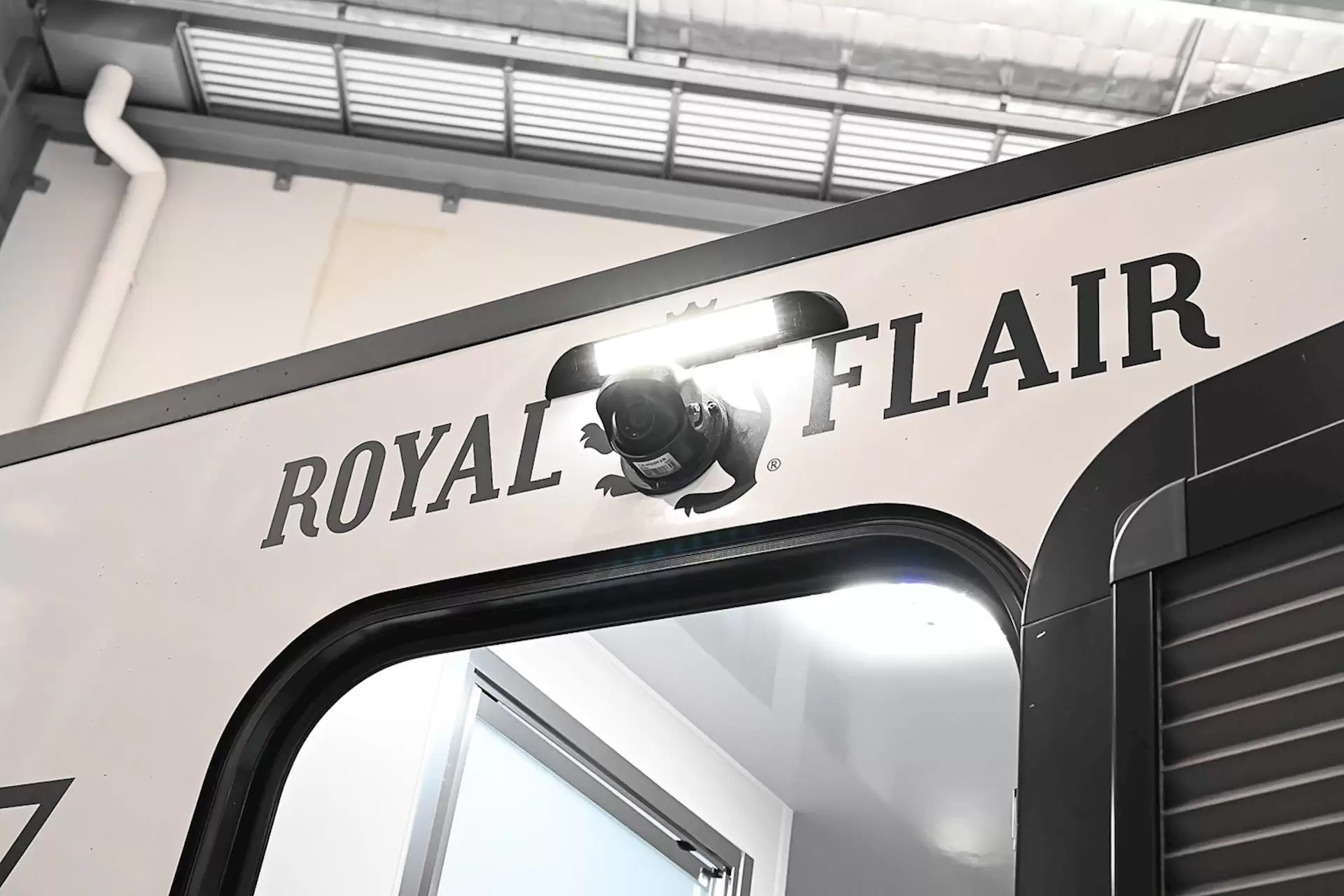 NEW 2025 ROYAL FLAIR Micron 16'6-1