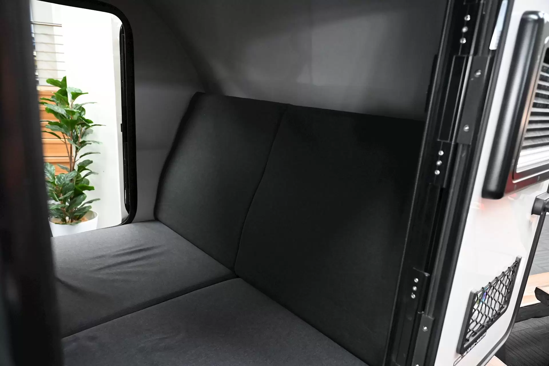 NEW 2023 ROYAL FLAIR HERO CAMPER