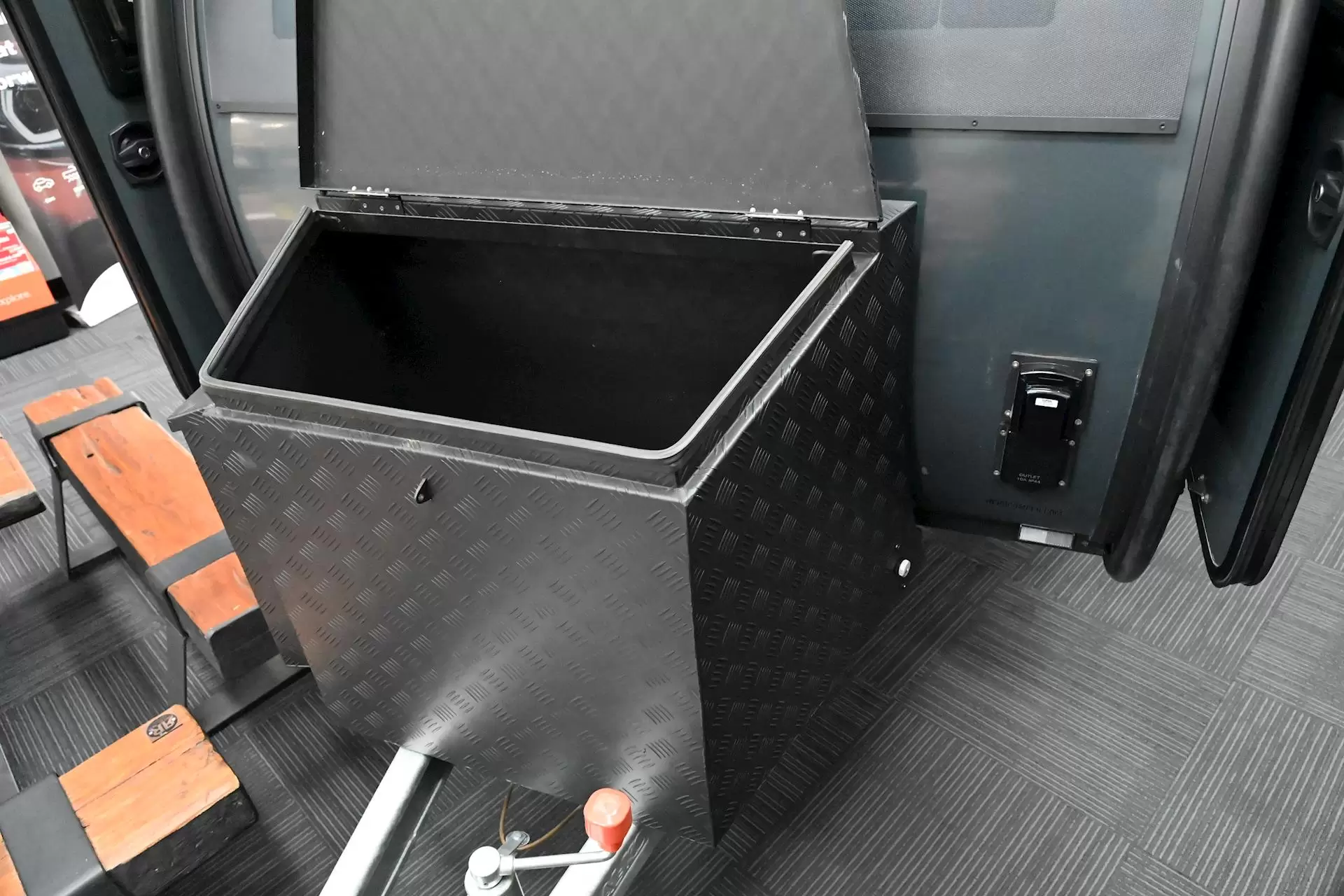 NEW 2023 ROYAL FLAIR HERO CAMPER