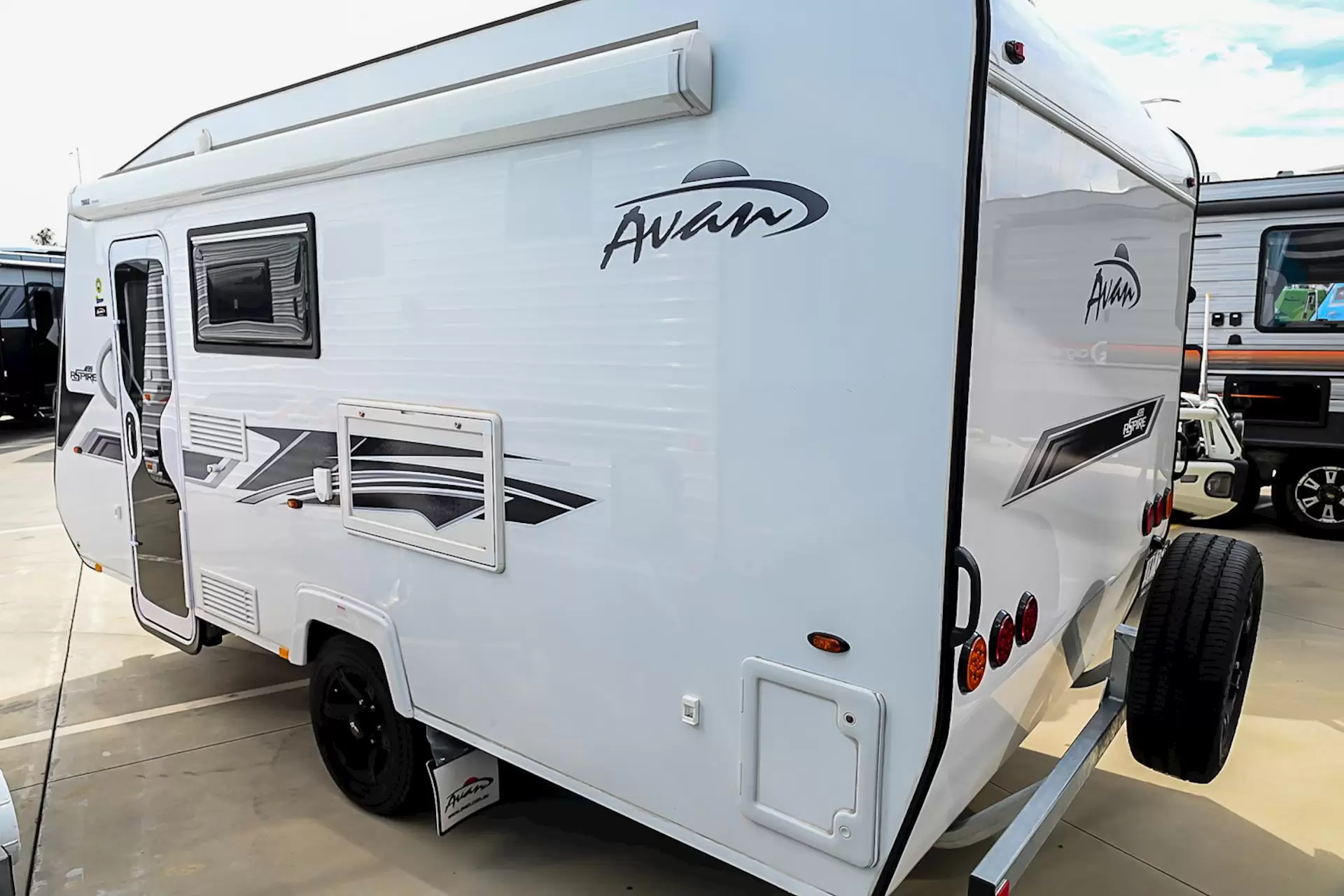 USED 2025 AVAN ASPIRE 499 BUNK