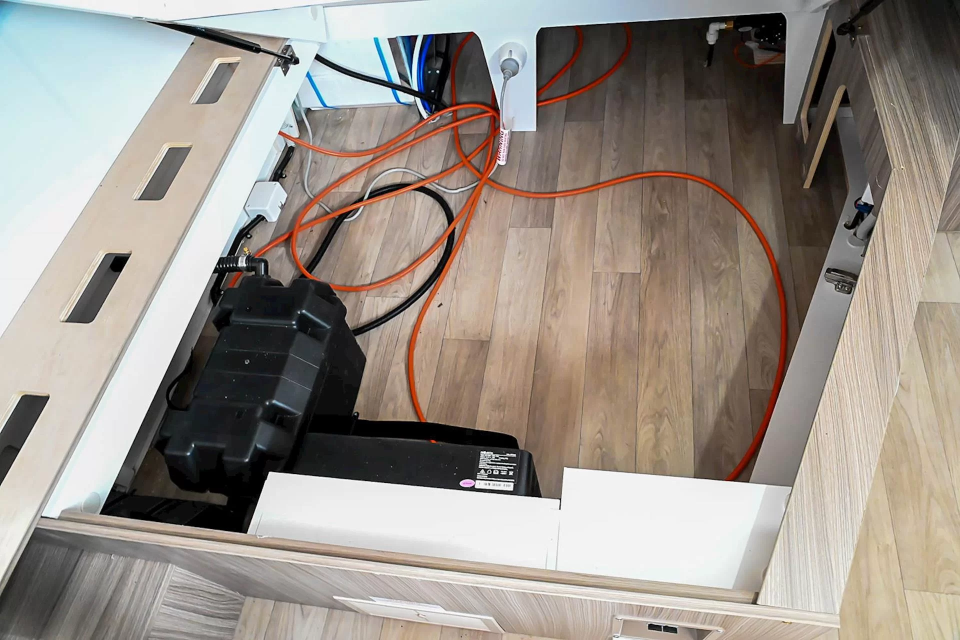 USED 2025 AVAN ASPIRE 499 BUNK caravan