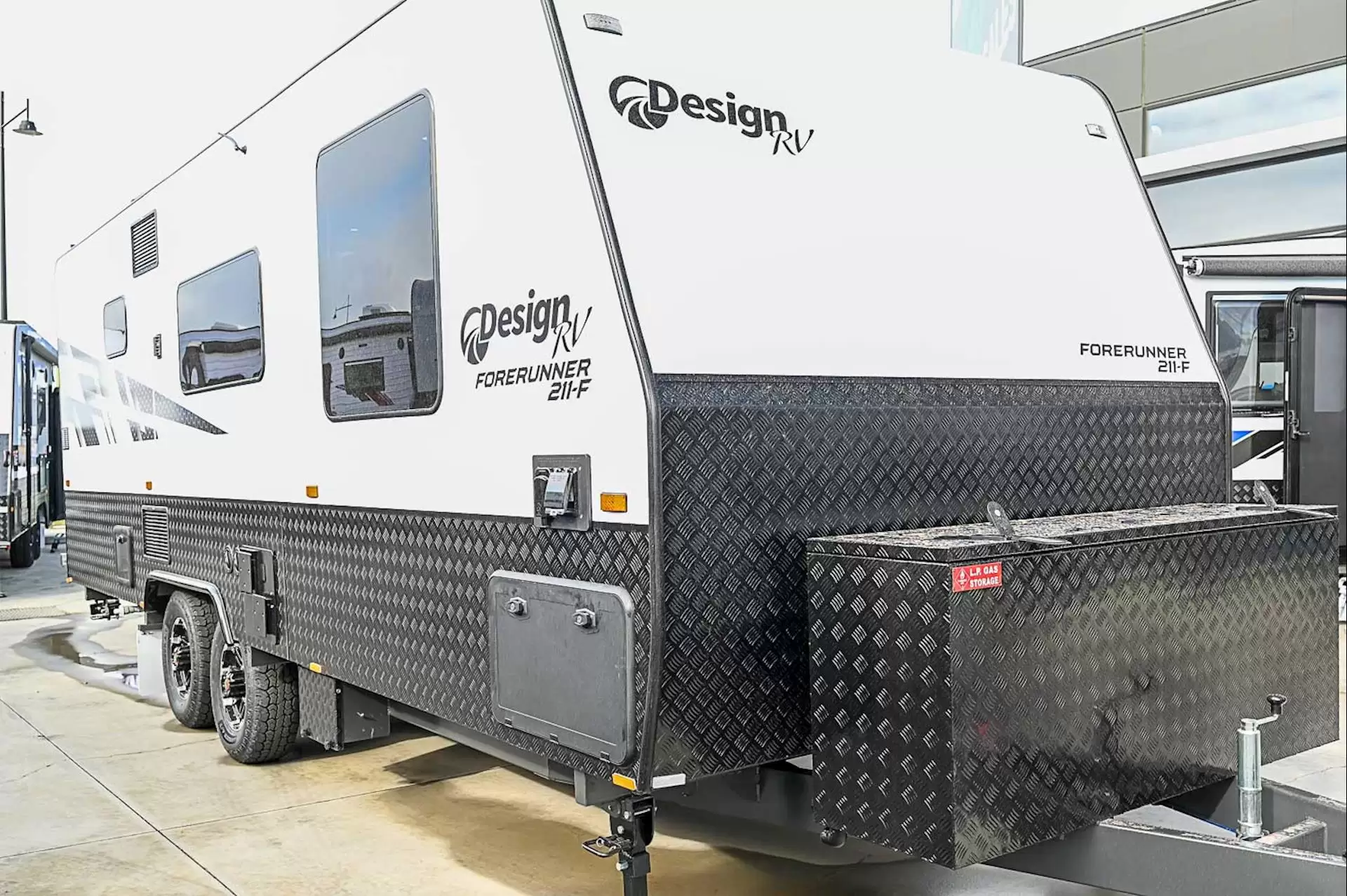 NEW 2025 DESIGN RV FORERUNNER F2-7 FAMILY caravan