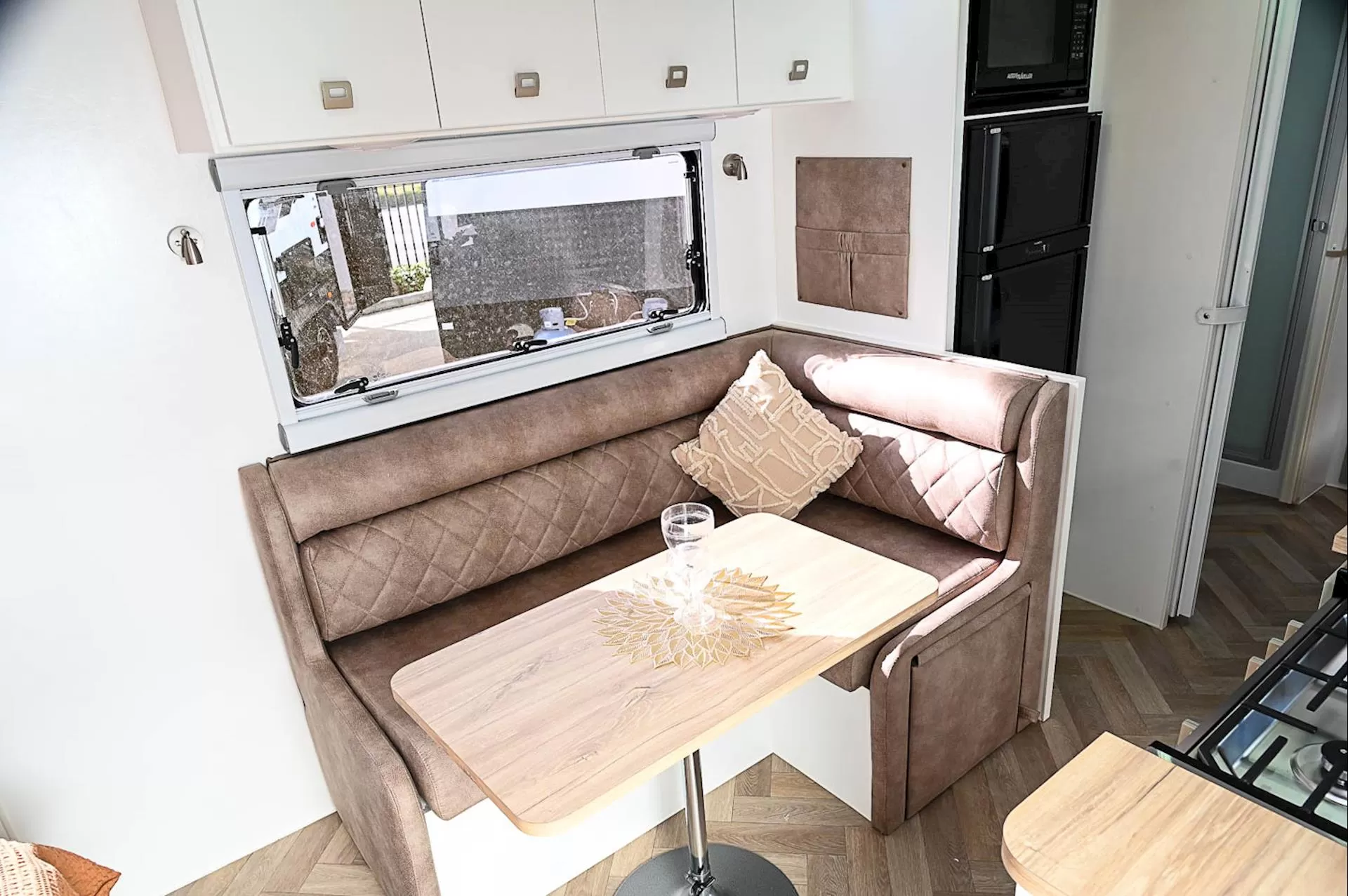 NEW 2025 DESIGN RV FORERUNNER F2-7 FAMILY caravan