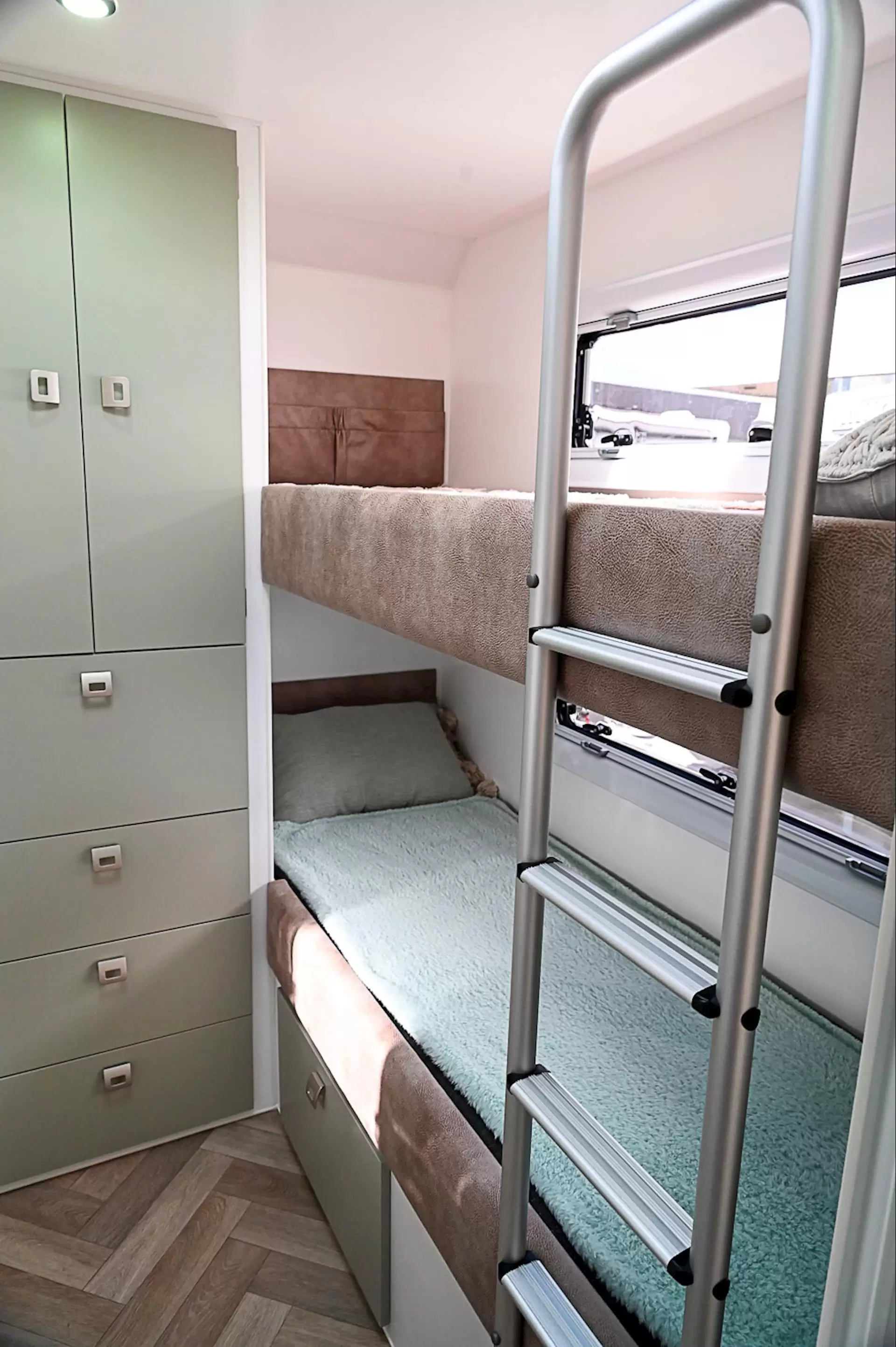 NEW 2025 DESIGN RV FORERUNNER F2-7 FAMILY caravan