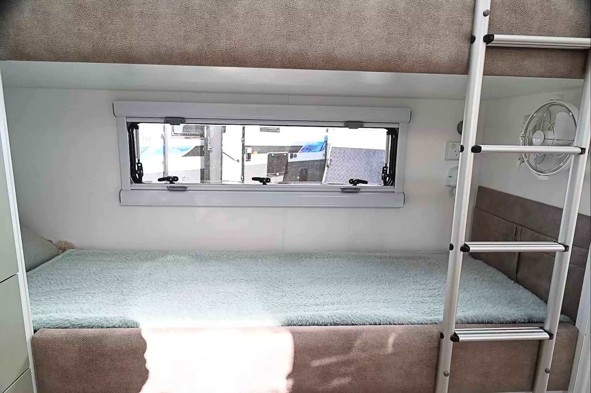 NEW 2025 DESIGN RV FORERUNNER F2-7 FAMILY caravan