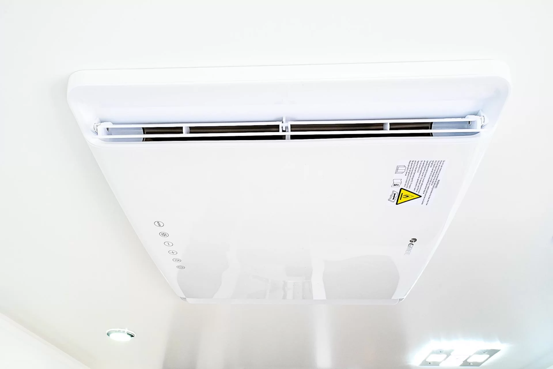 NEW 2025 DESIGN RV STRYKER 161-X caravan