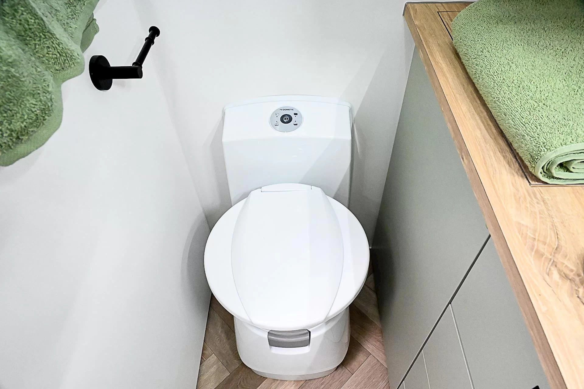 NEW 2025 DESIGN RV STRYKER 161-X caravan