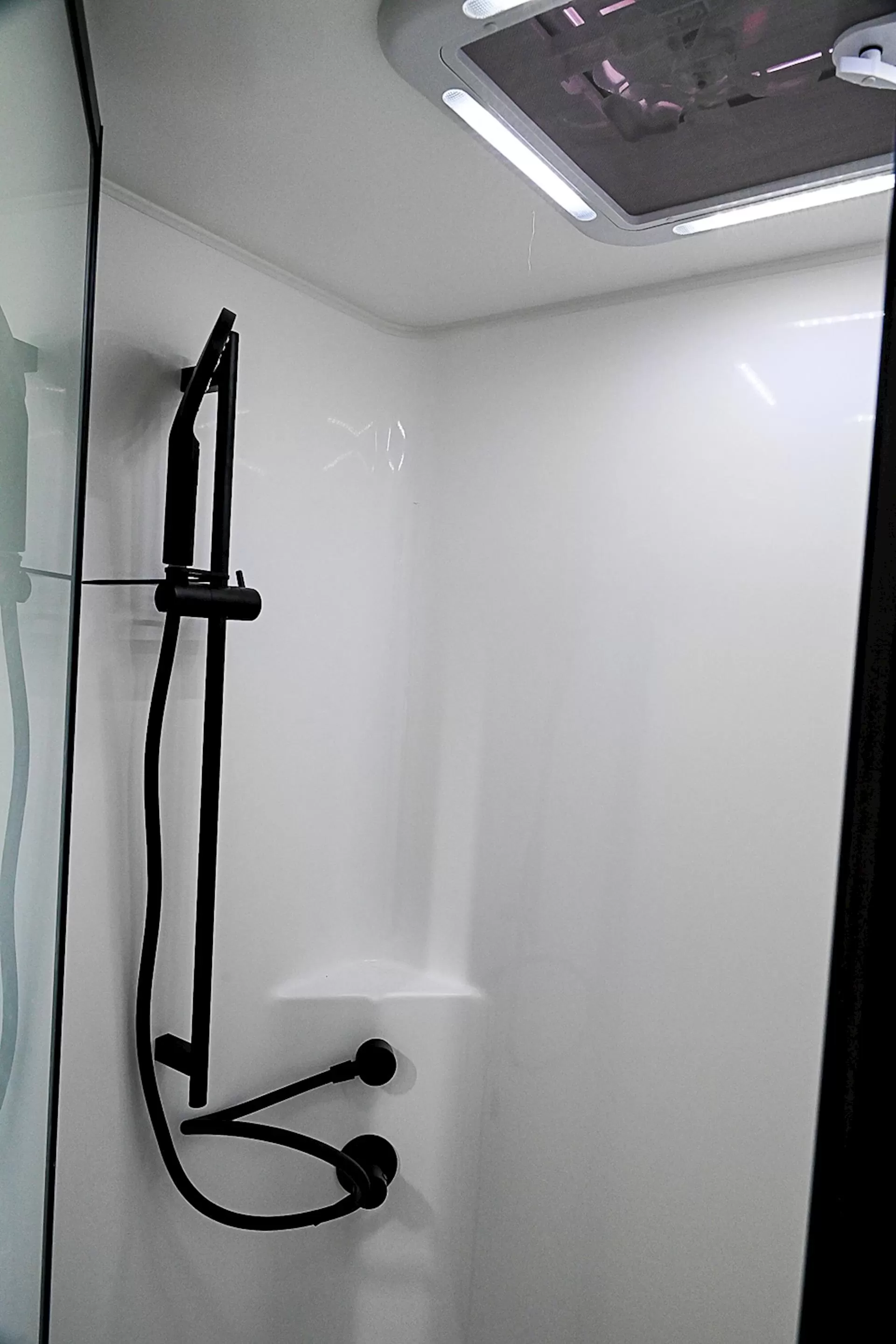 NEW 2025 DESIGN RV STRYKER 161-X caravan