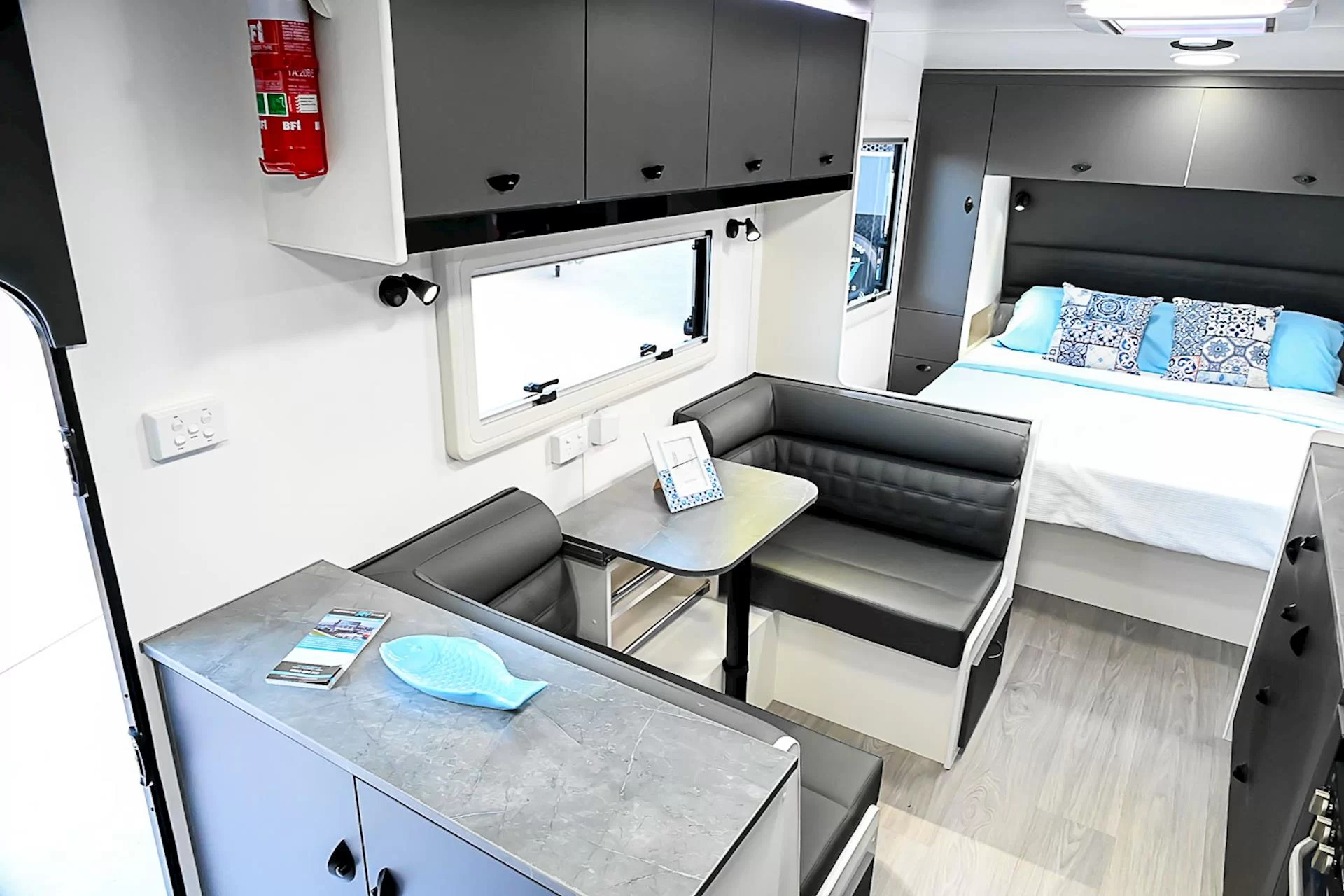 NEW 2025 VISCOUNT WILDSHARK 3.5 caravan