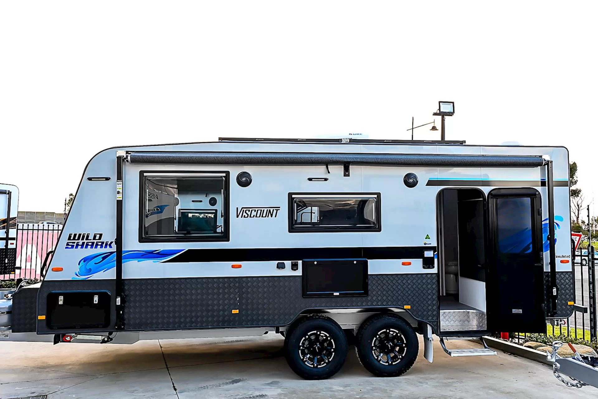 NEW 2025 VISCOUNT WILDSHARK 3.5 caravan