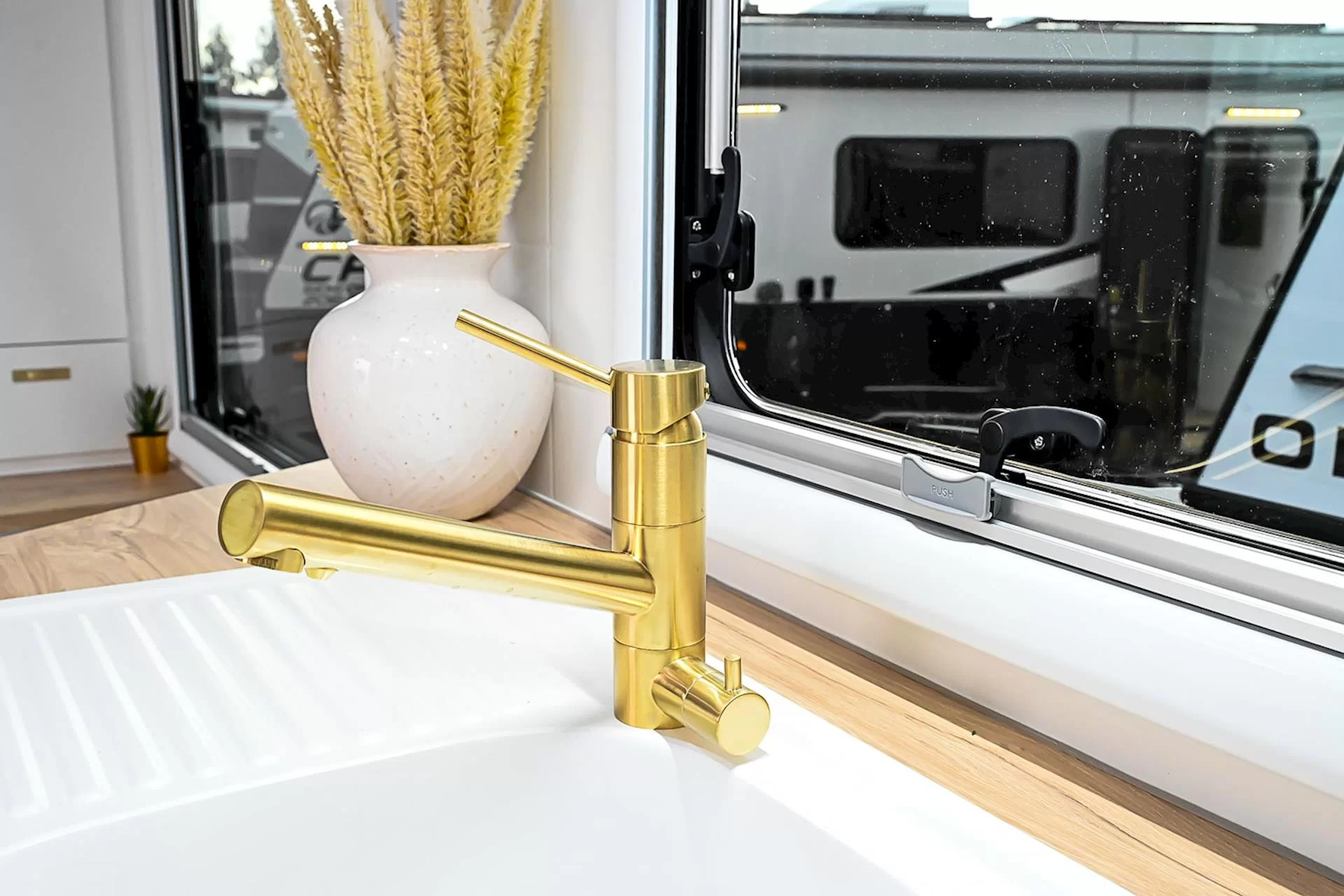 NEW 2025 DESIGN RV CRX V5.3 caravan