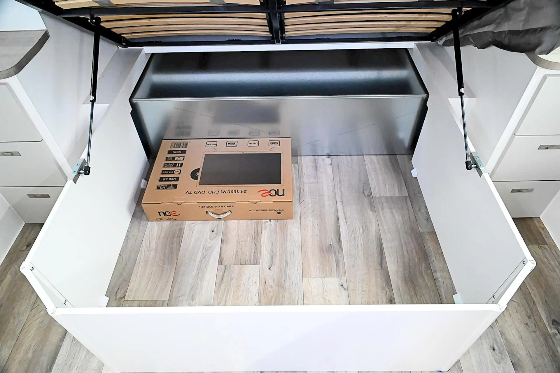 NEW 2025 DESIGN RV ODYSSEY V5-2 caravan