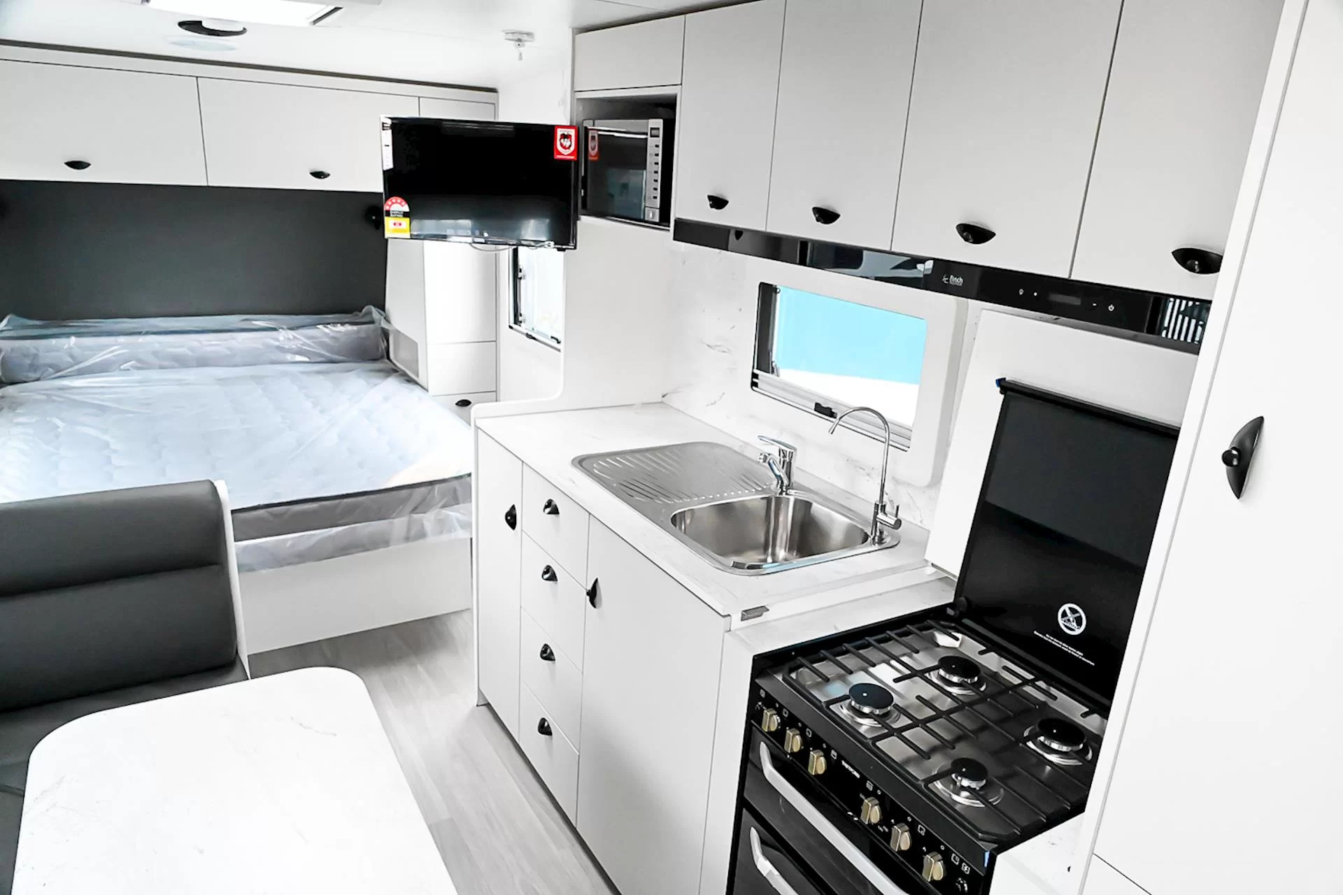 NEW 2025 VISCOUNT V3 Club caravan