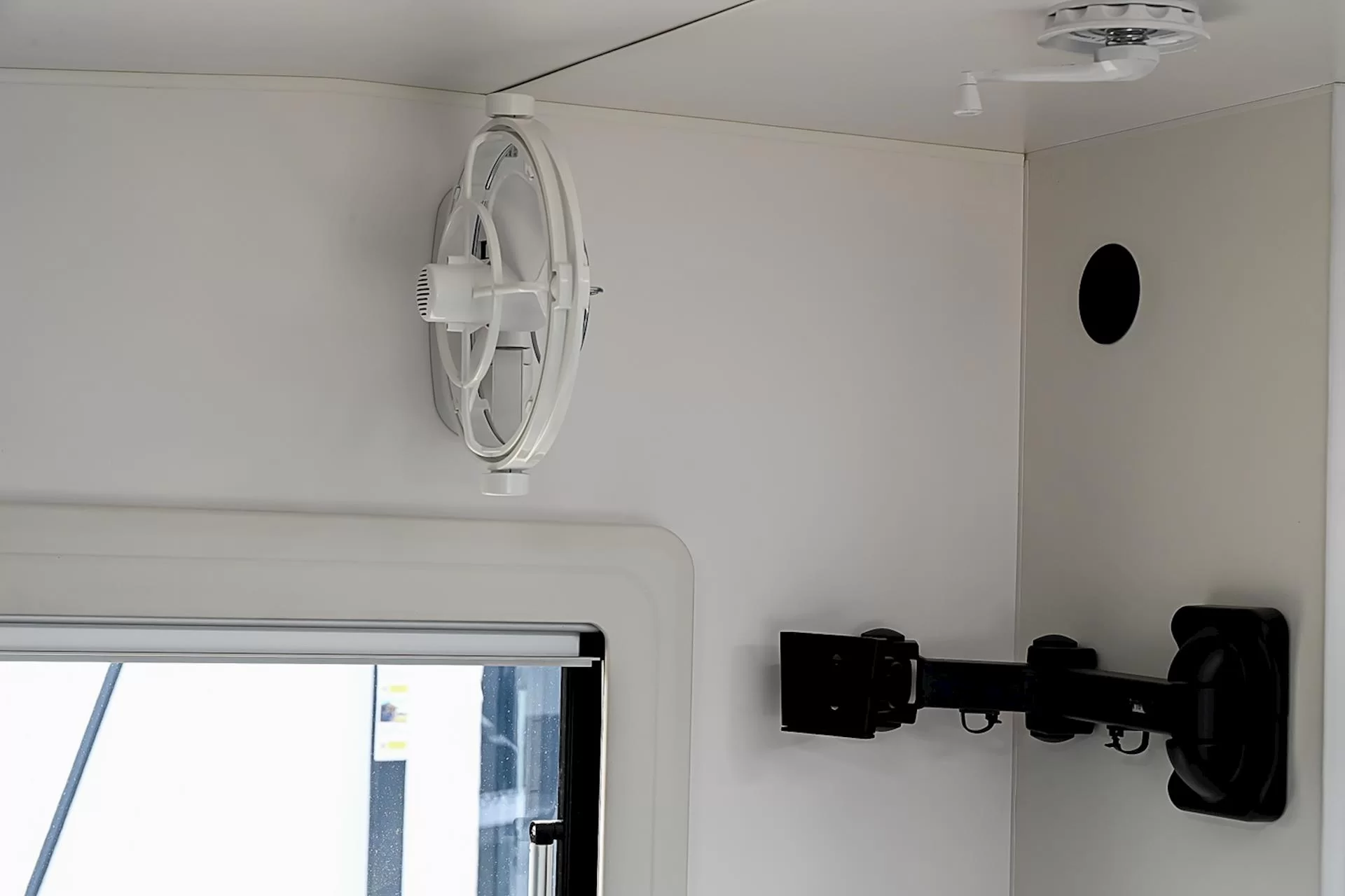 NEW 2025 VISCOUNT WILDSHARK 3.5 caravan