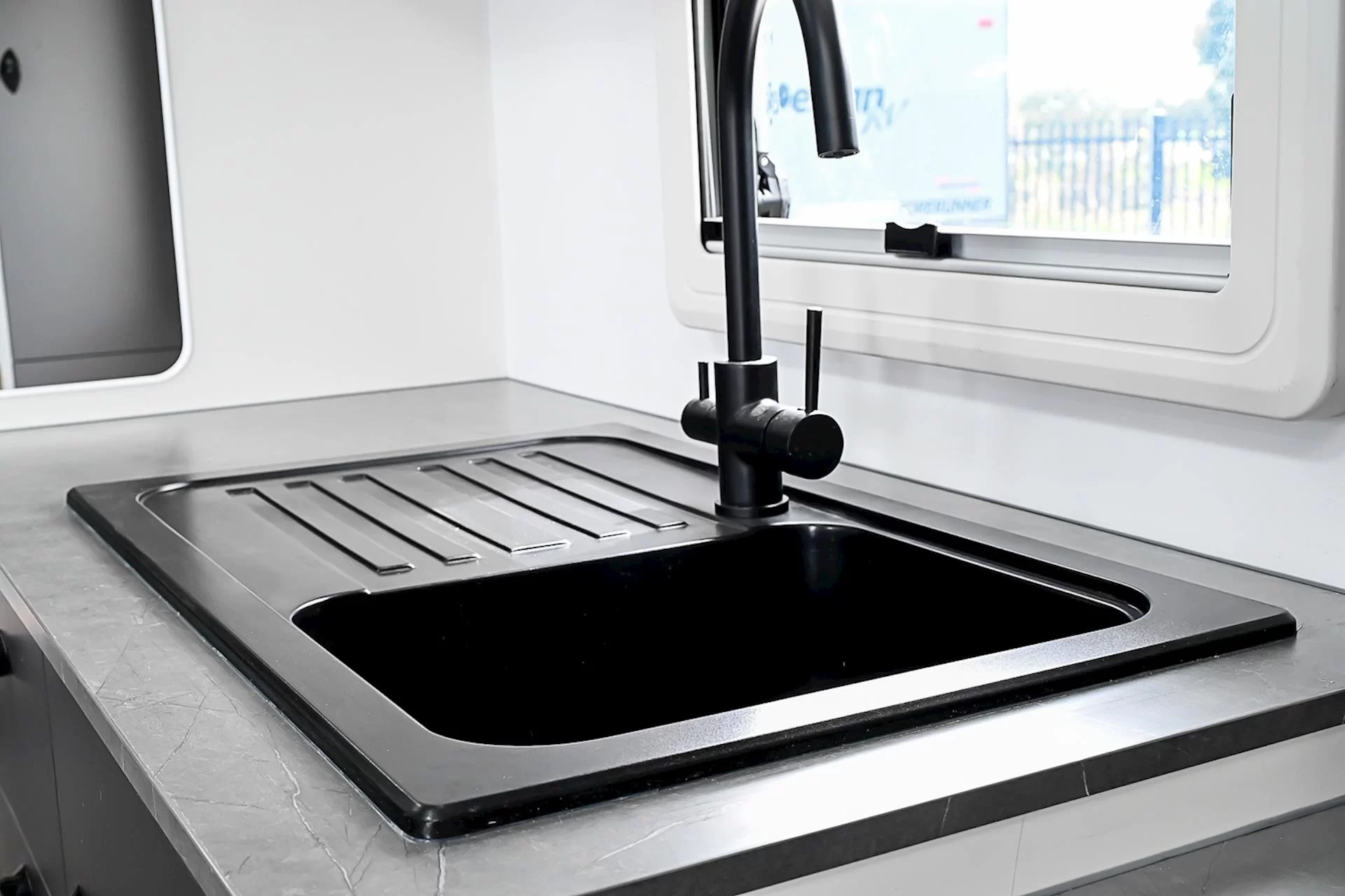 NEW 2025 VISCOUNT WILDSHARK 3.5 caravan