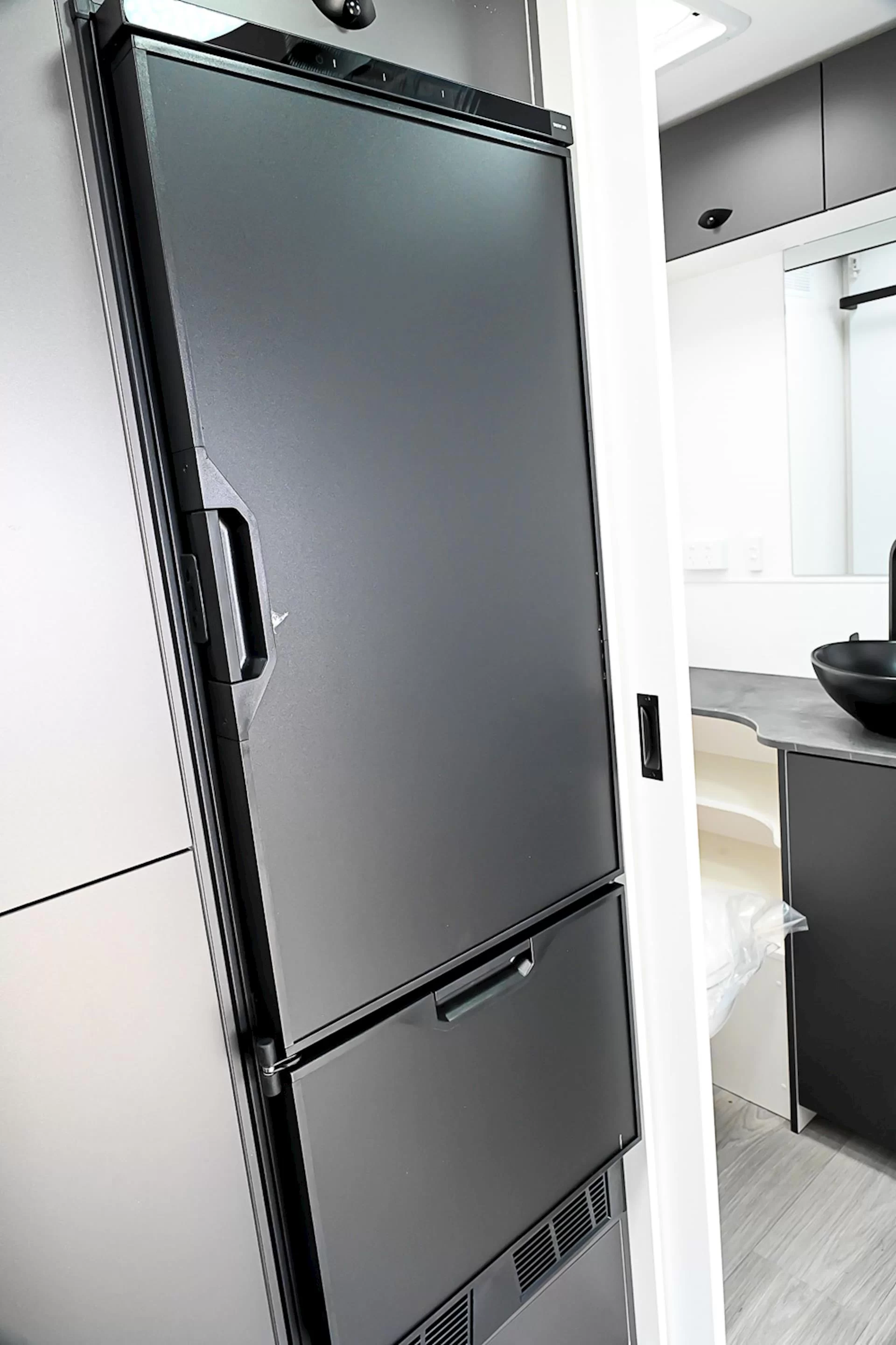 NEW 2025 VISCOUNT WILDSHARK 3.5 caravan