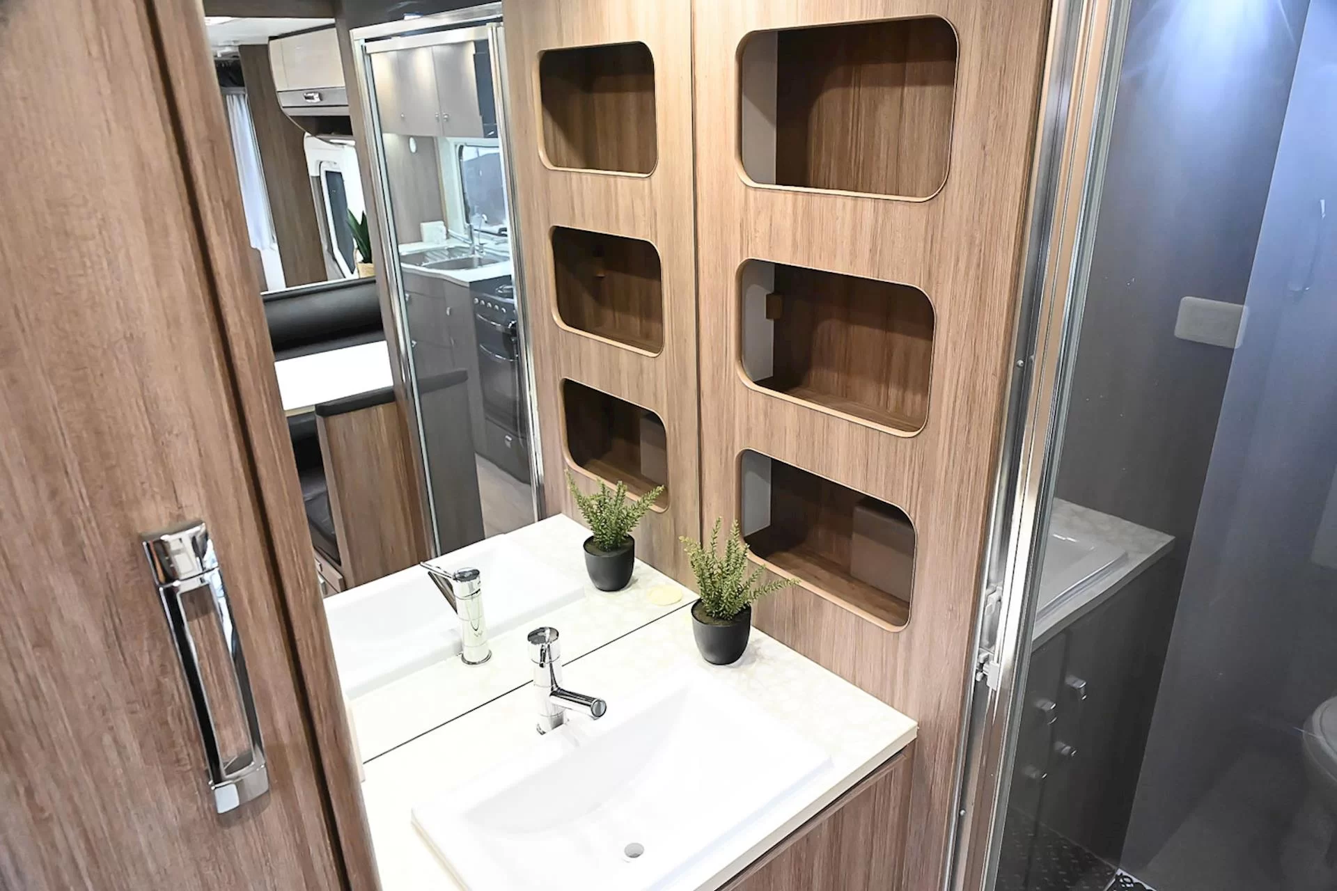 USED 2014 JAYCO SILVERLINE OUTBACK 21.65.1 caravan