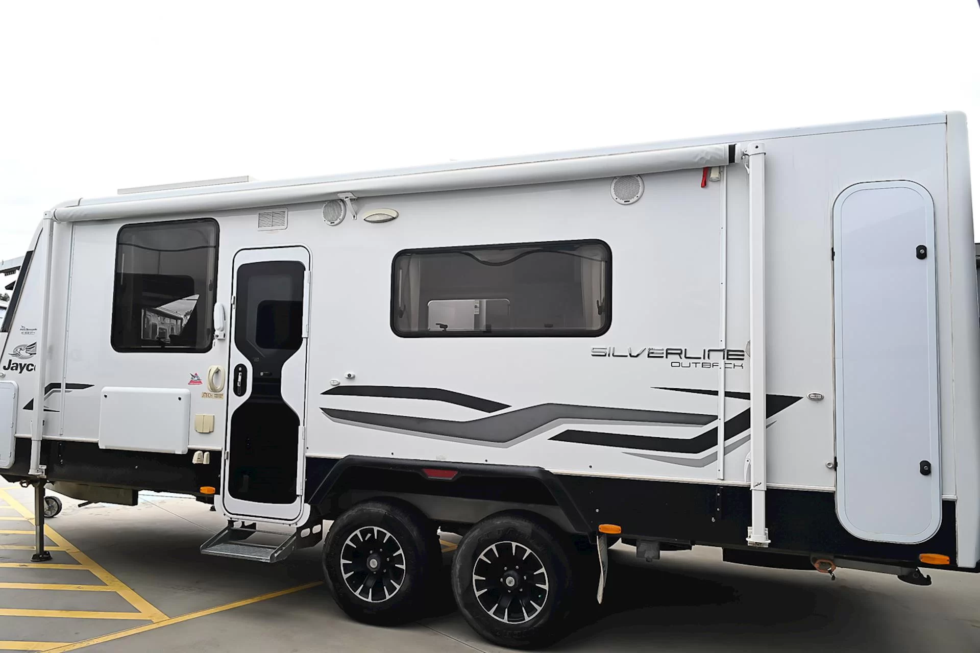 USED 2014 JAYCO SILVERLINE OUTBACK 21.65.1 caravan