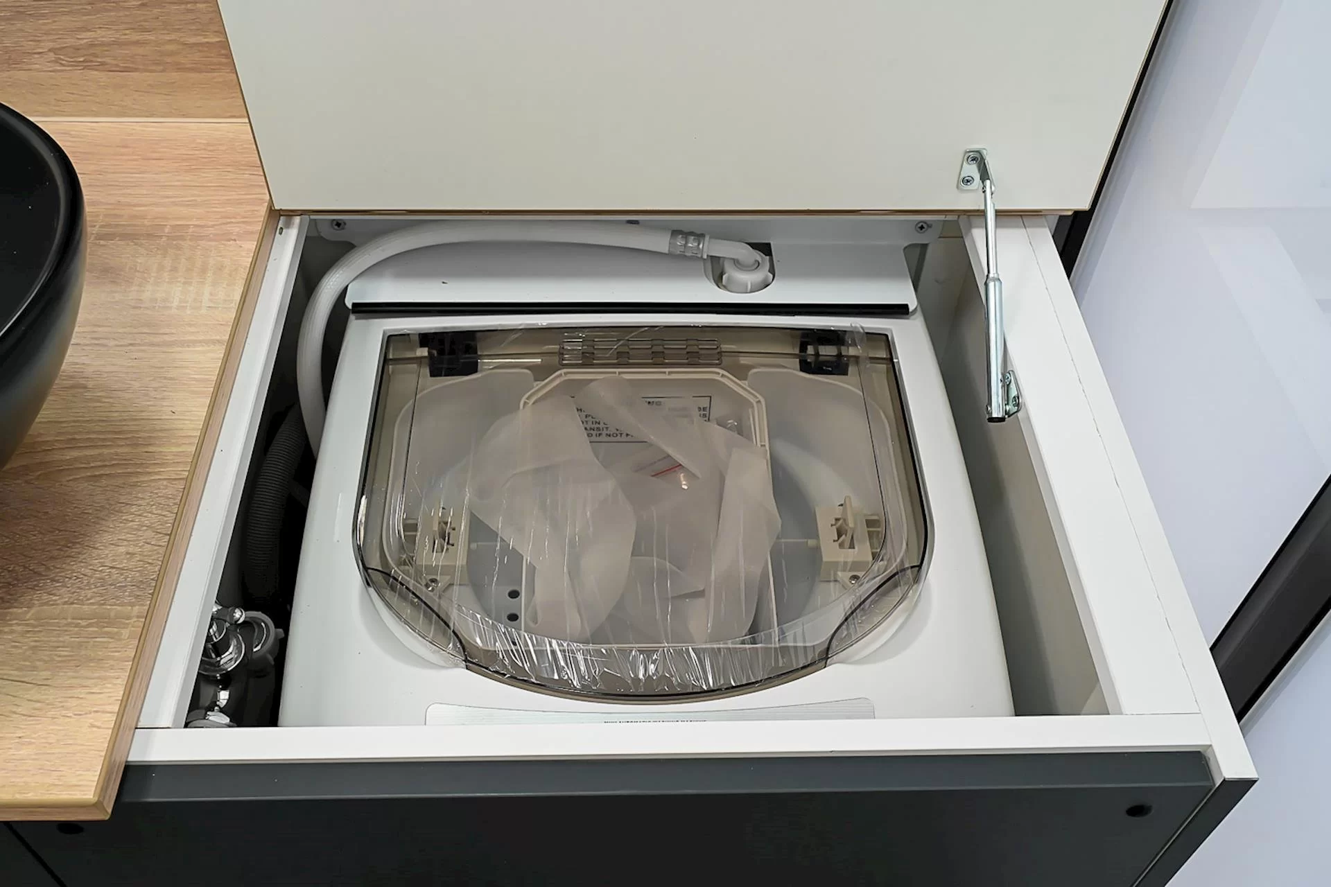 NEW 2025 VISCOUNT V1 WILDSHARK caravan