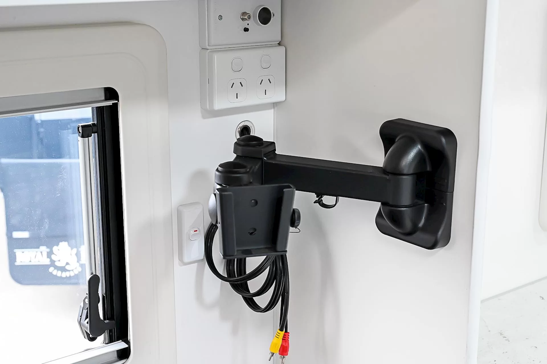 NEW 2025 VISCOUNT V2.2 SINGLE BEDS caravan