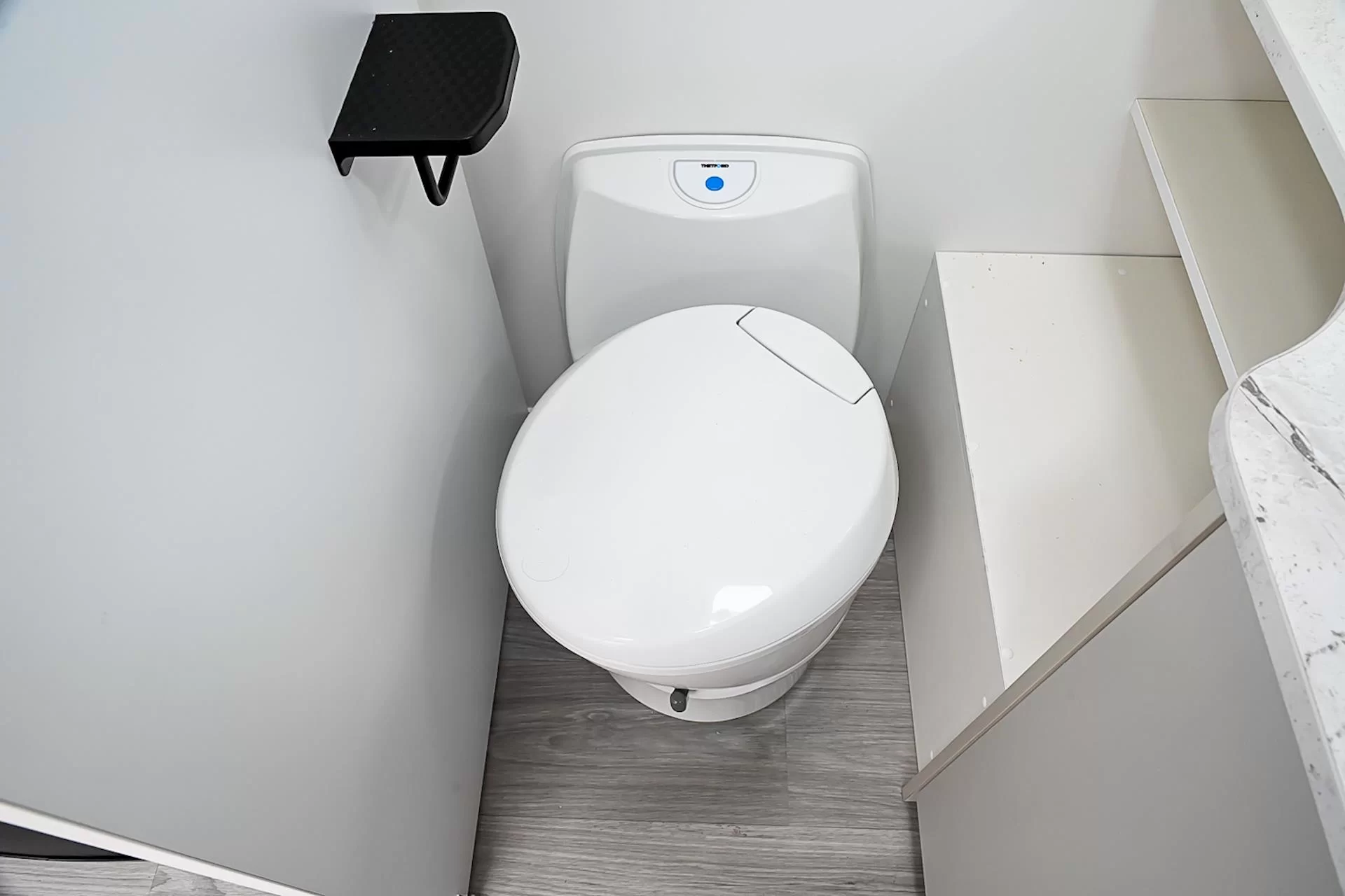 NEW 2025 VISCOUNT V2.2 SINGLE BEDS caravan