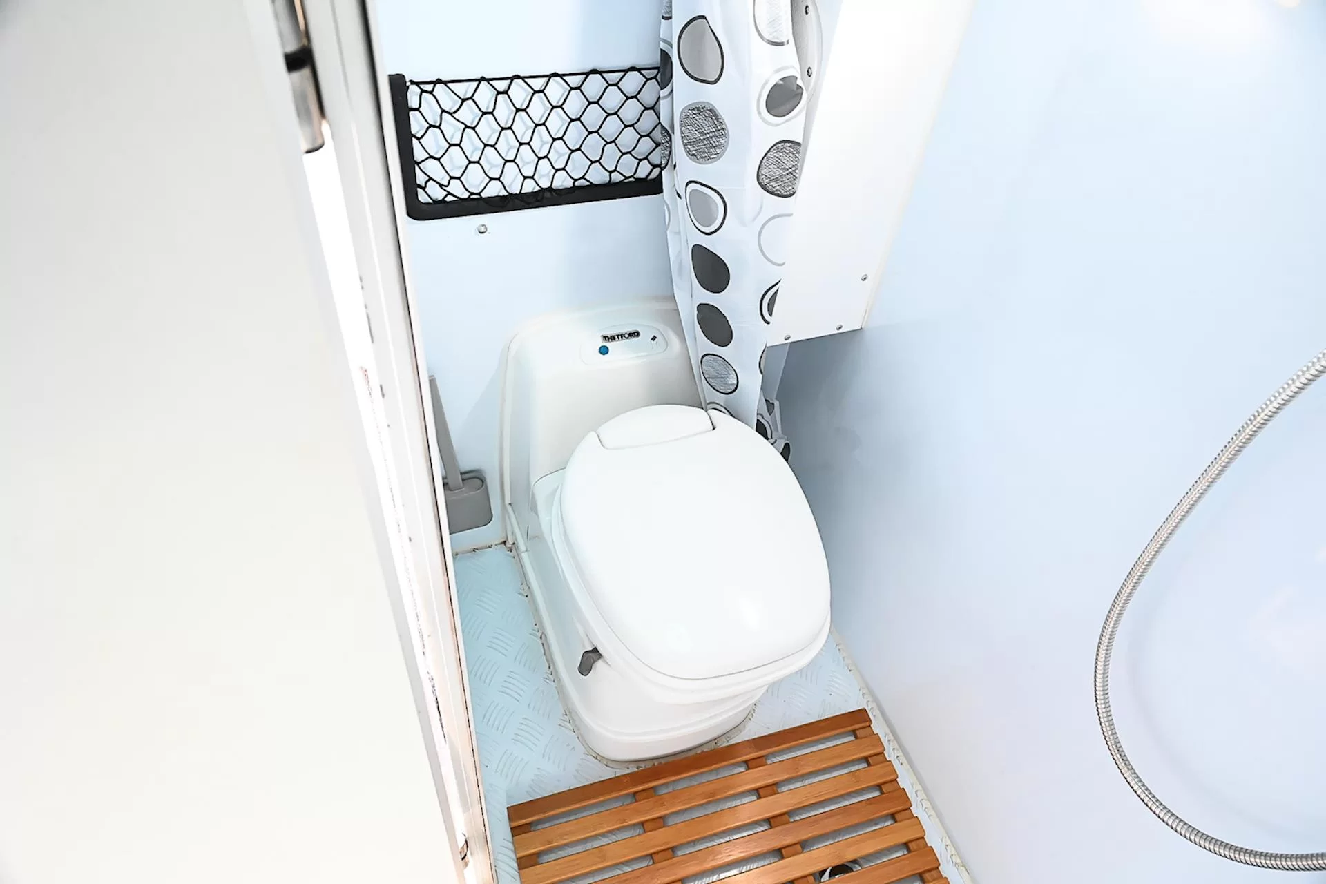 USED 2022 BLUE WATER CAMPER XPEDITION caravan